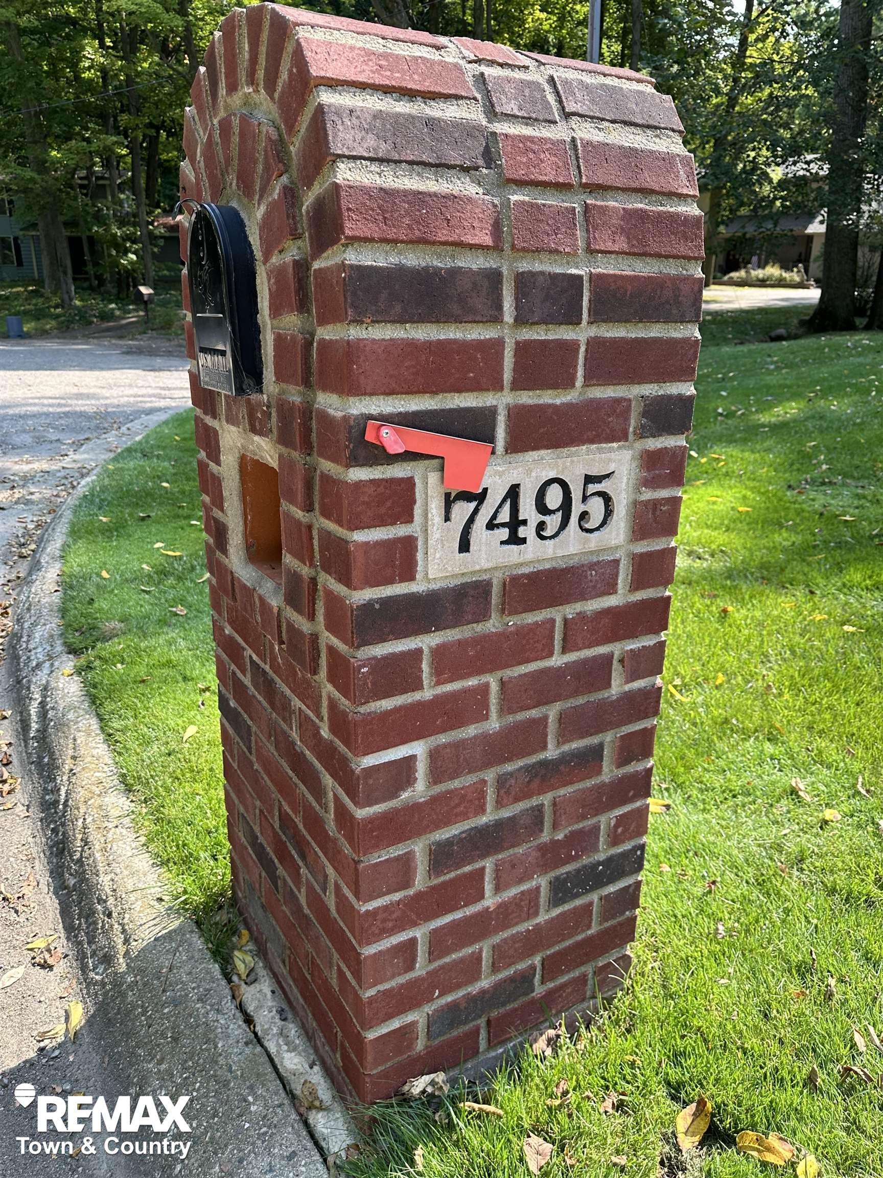 7495 Falling Leaf Court