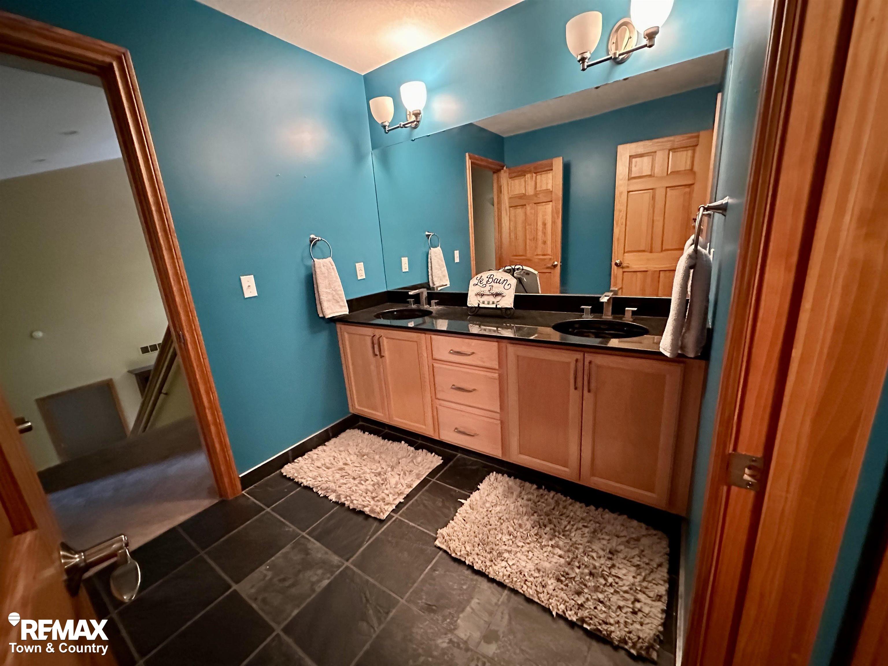 7495 Falling Leaf Court