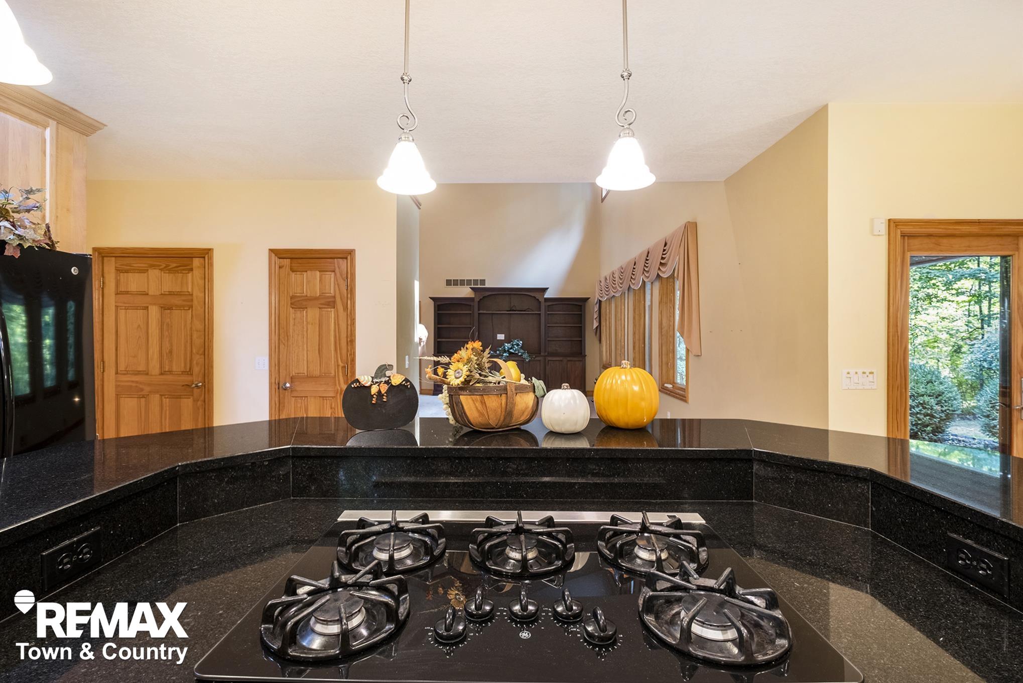 7495 Falling Leaf Court