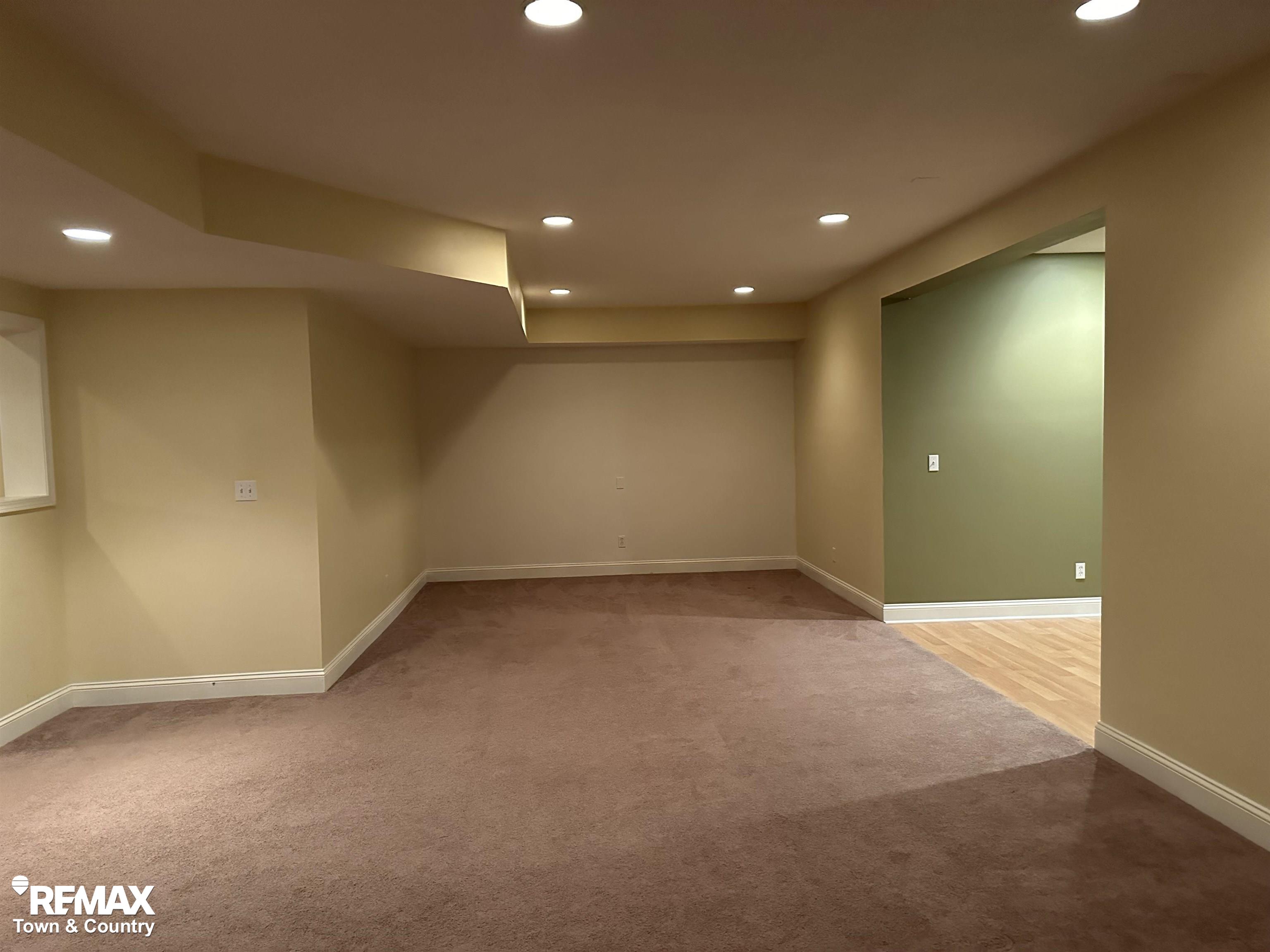 7495 Falling Leaf Court