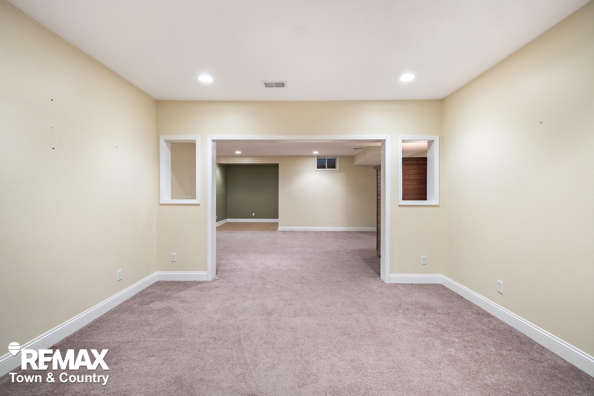 7495 Falling Leaf Court