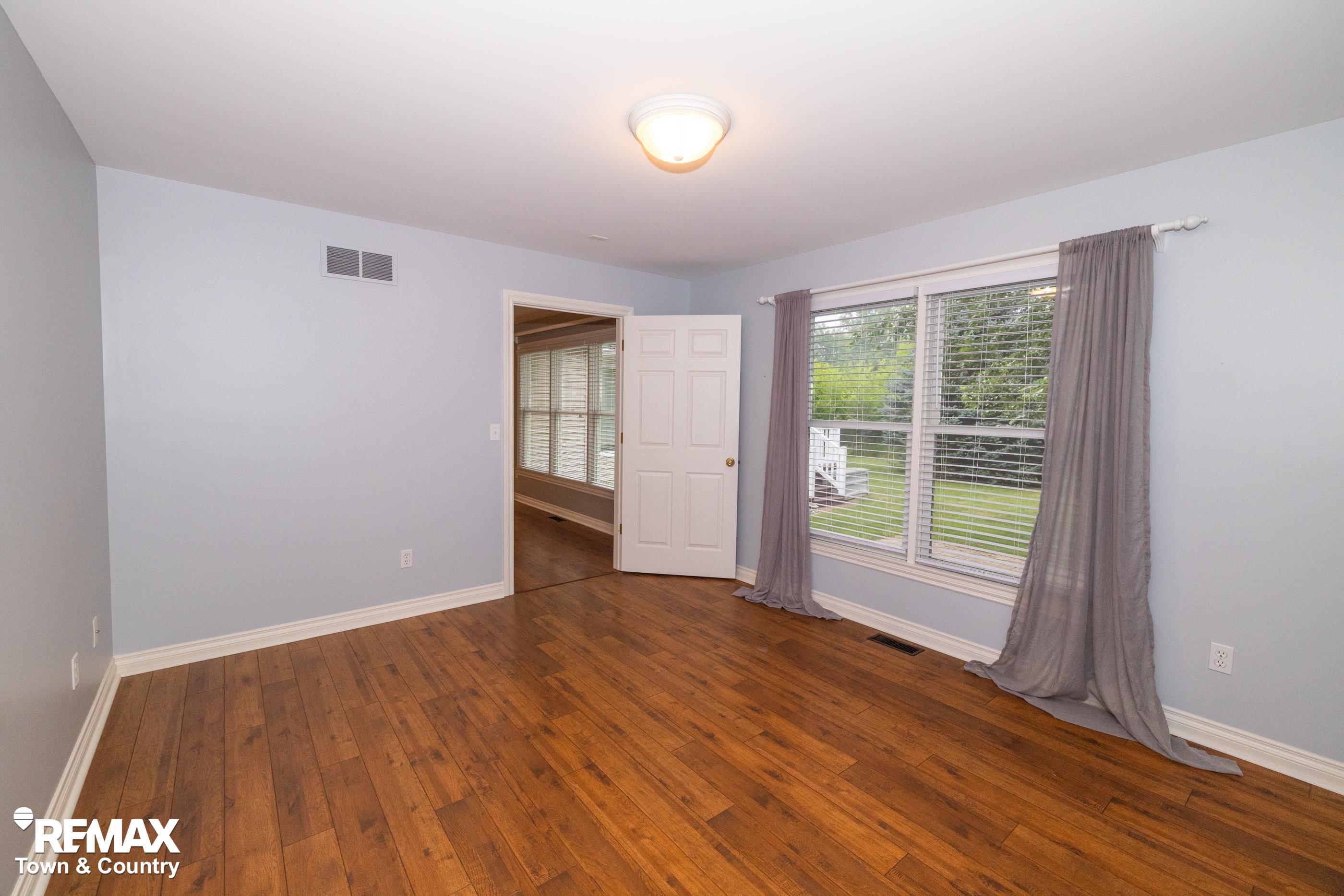 166 Beacon Point Parkway