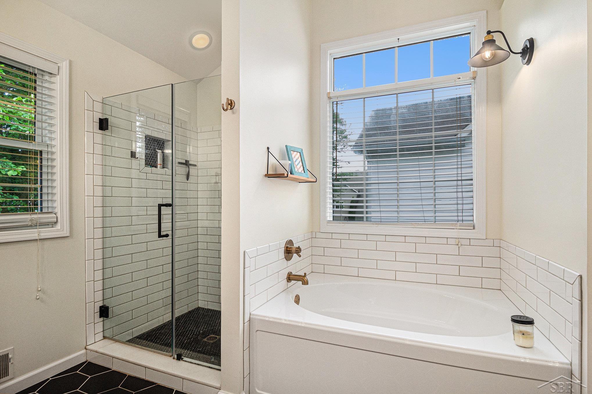 10386 Edgewood Drive