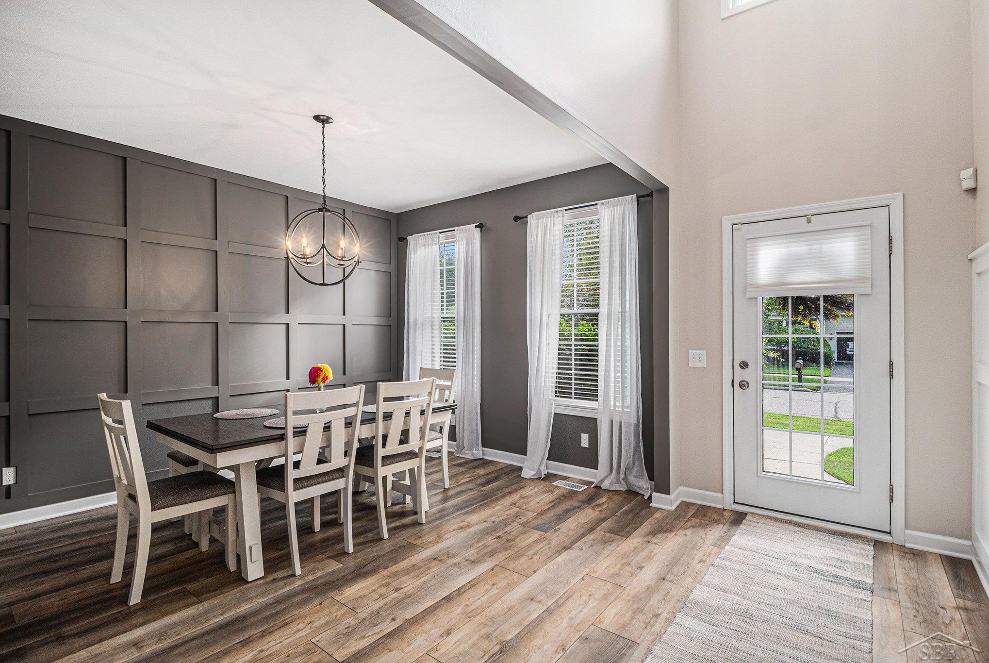 10386 Edgewood Drive