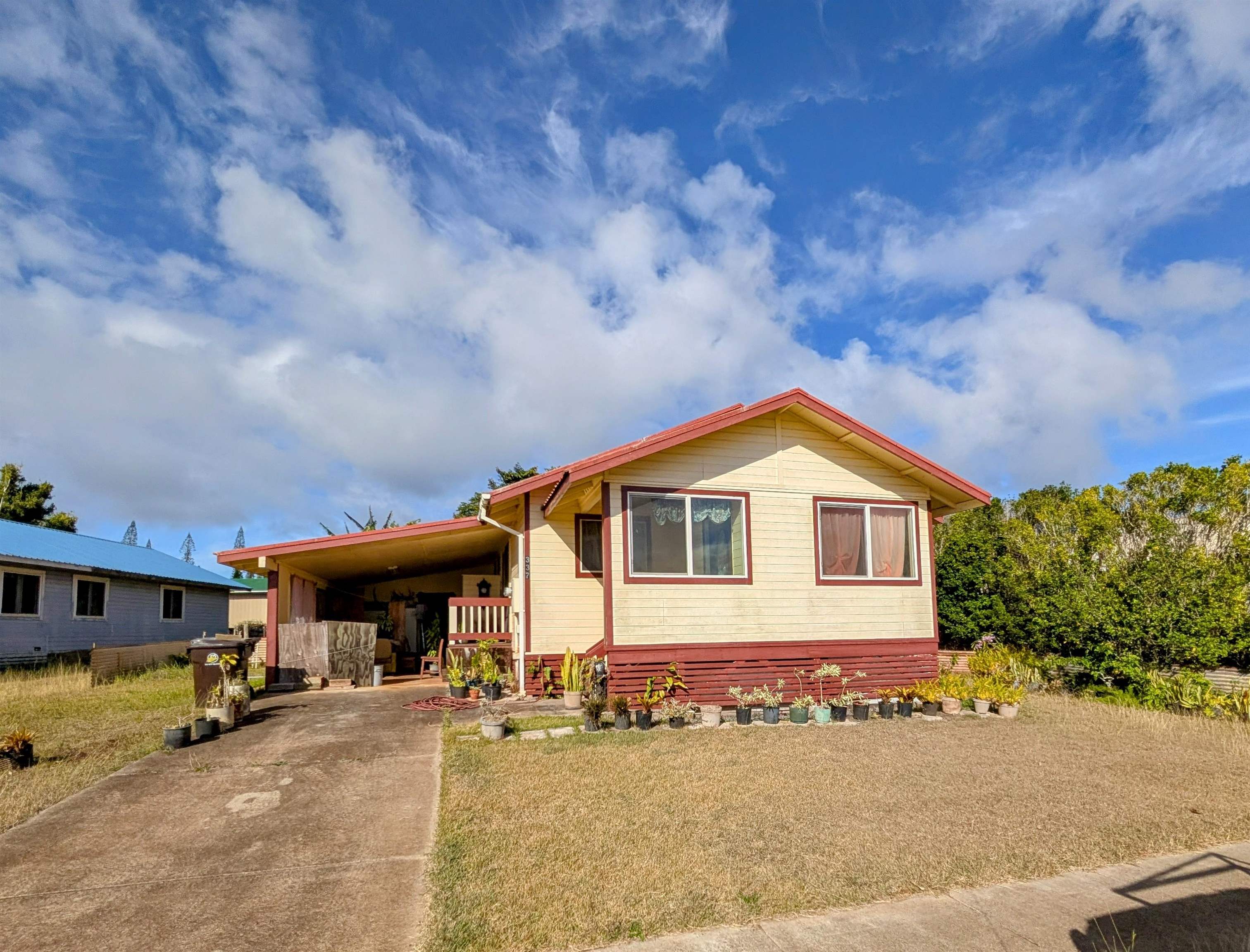 337 Ahakea St