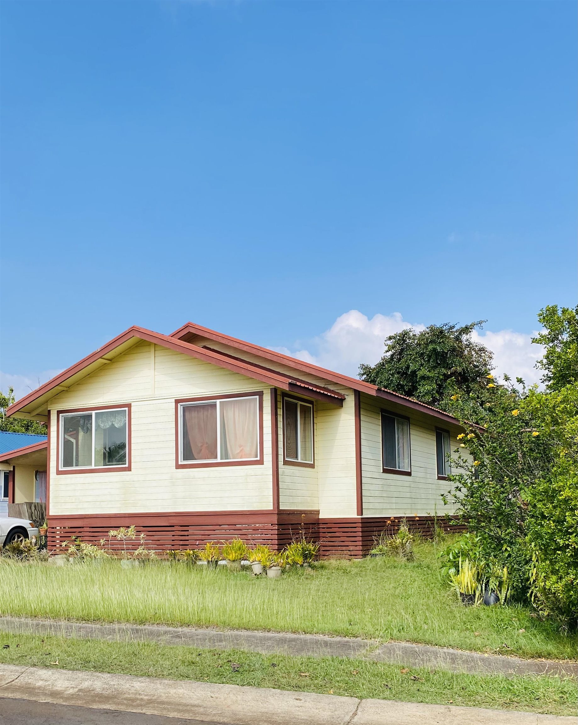337 Ahakea St