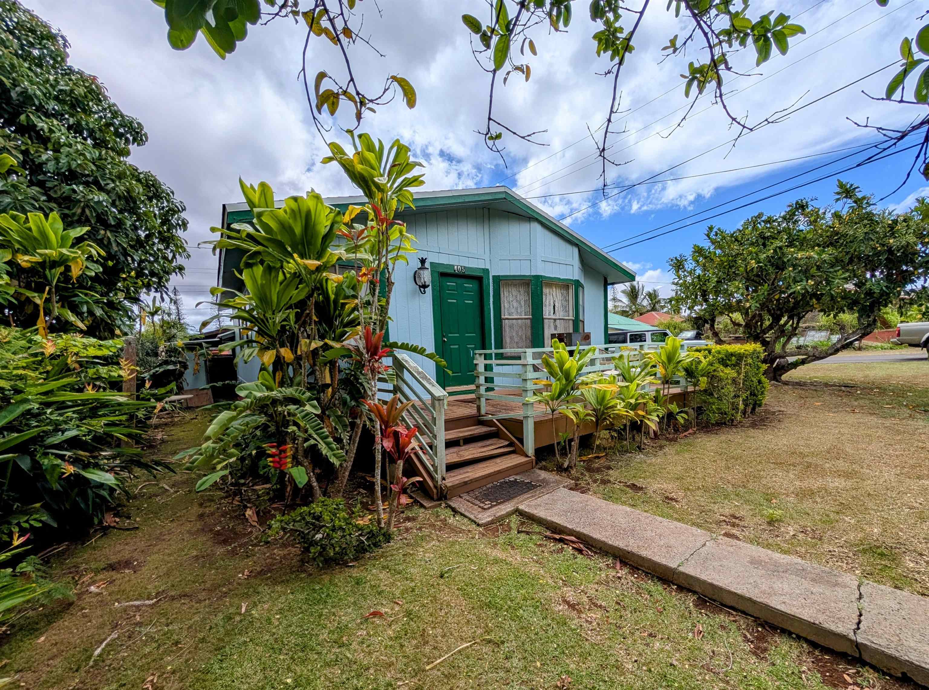 405 Lanai Ave