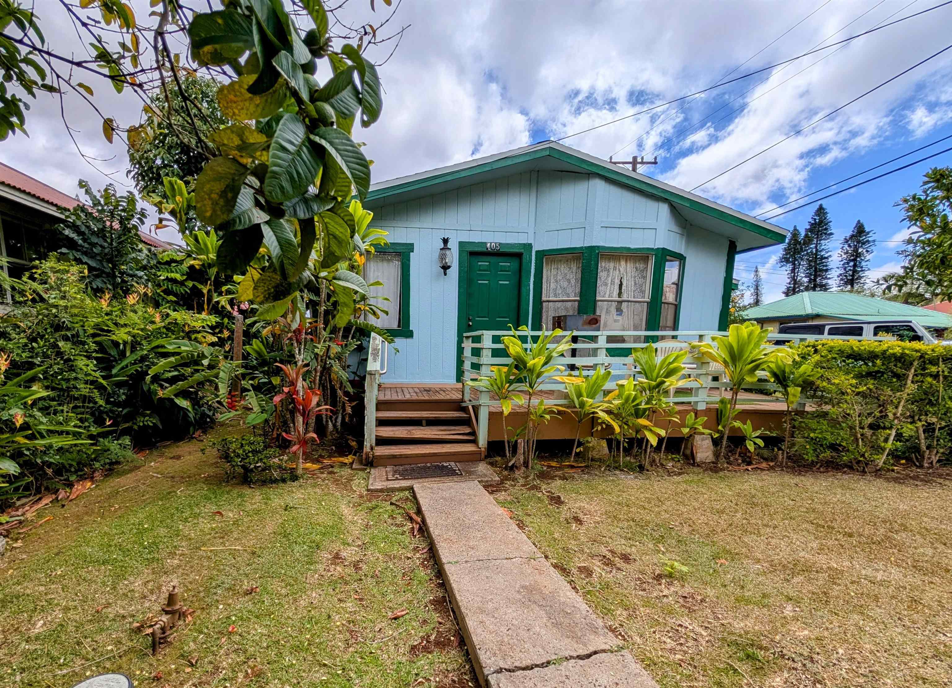 405 Lanai Ave