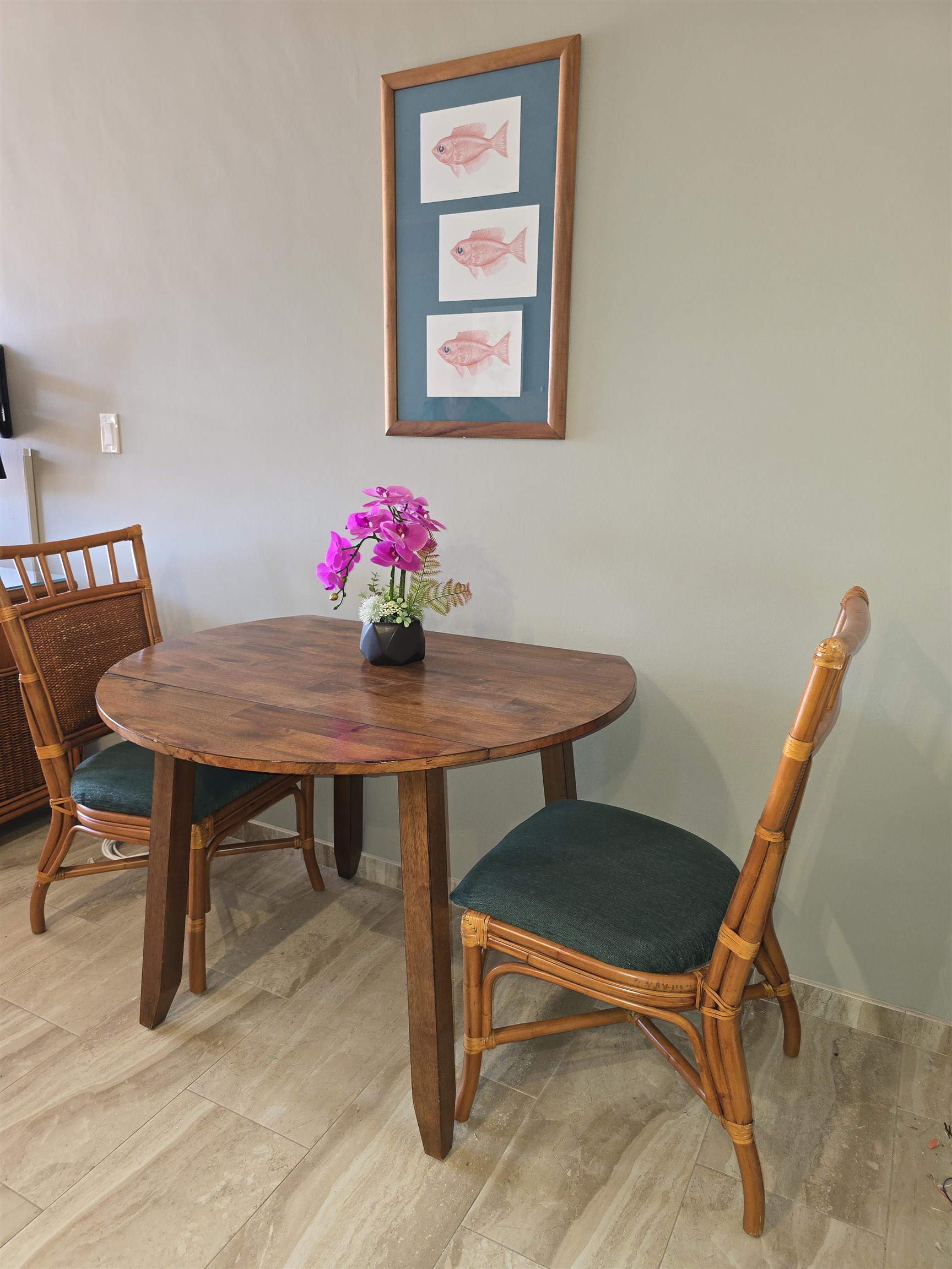 475 Front St Unit: 220