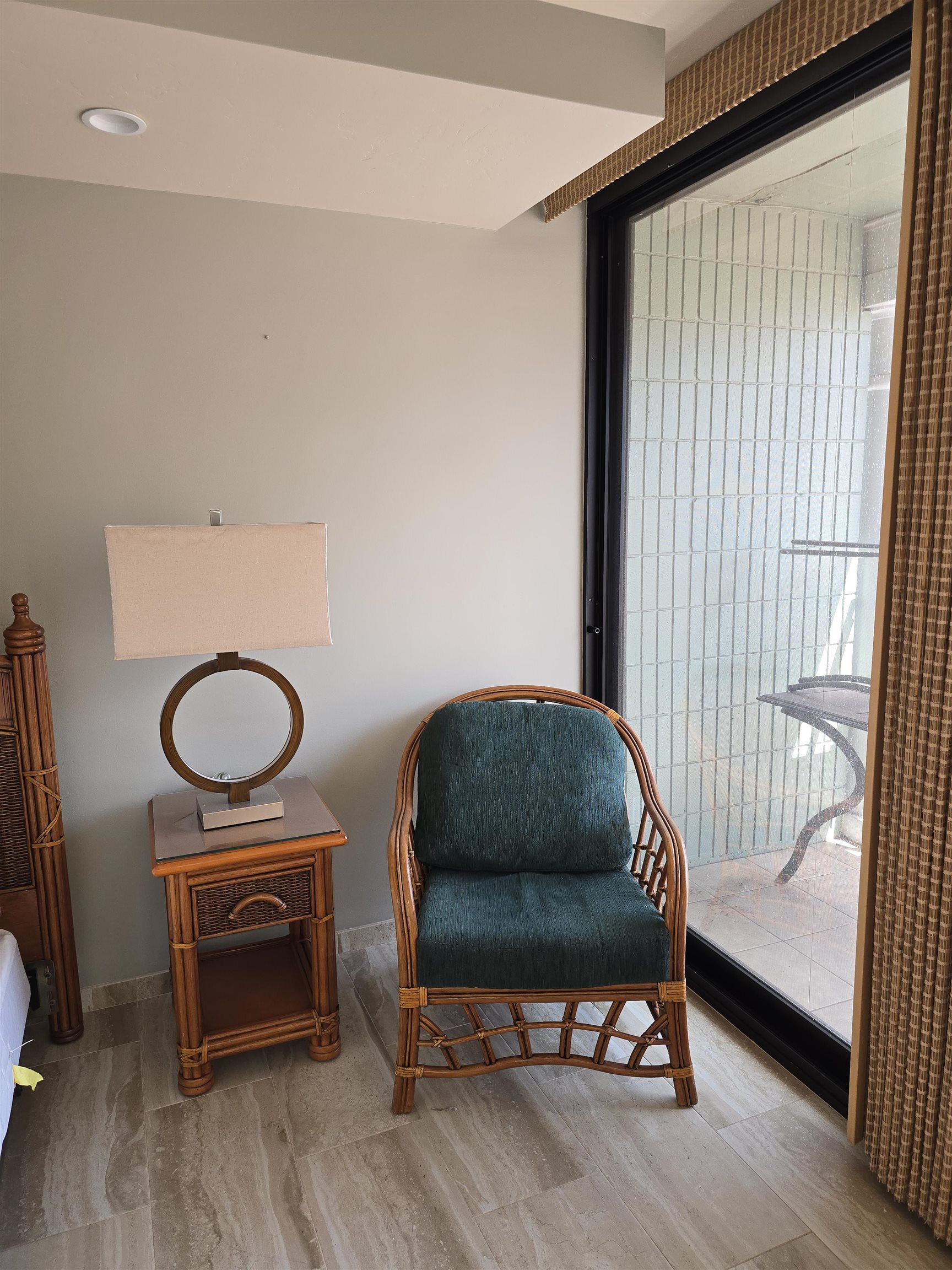 475 Front St Unit: 220