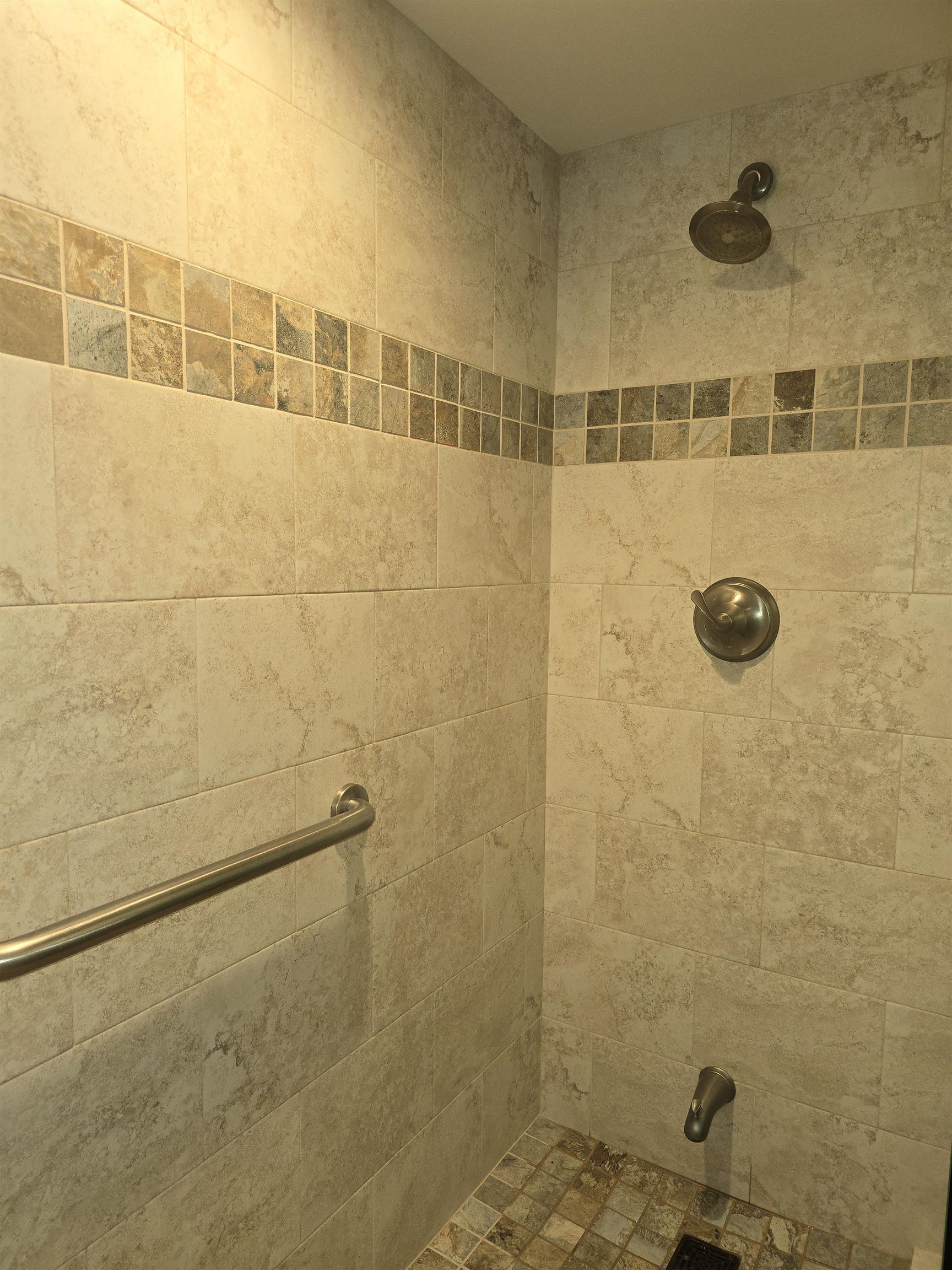 475 Front St Unit: 220