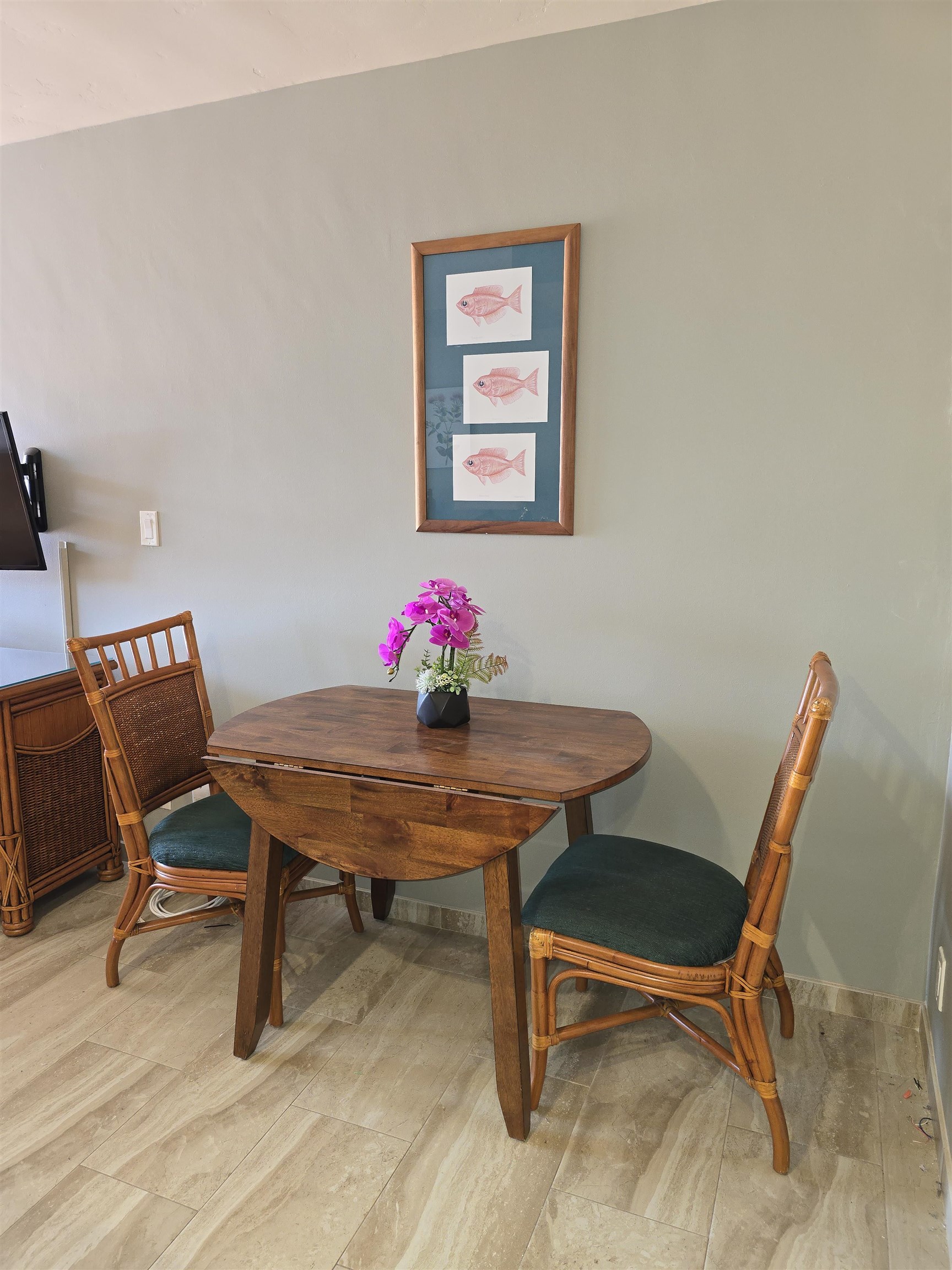 475 Front St Unit: 220