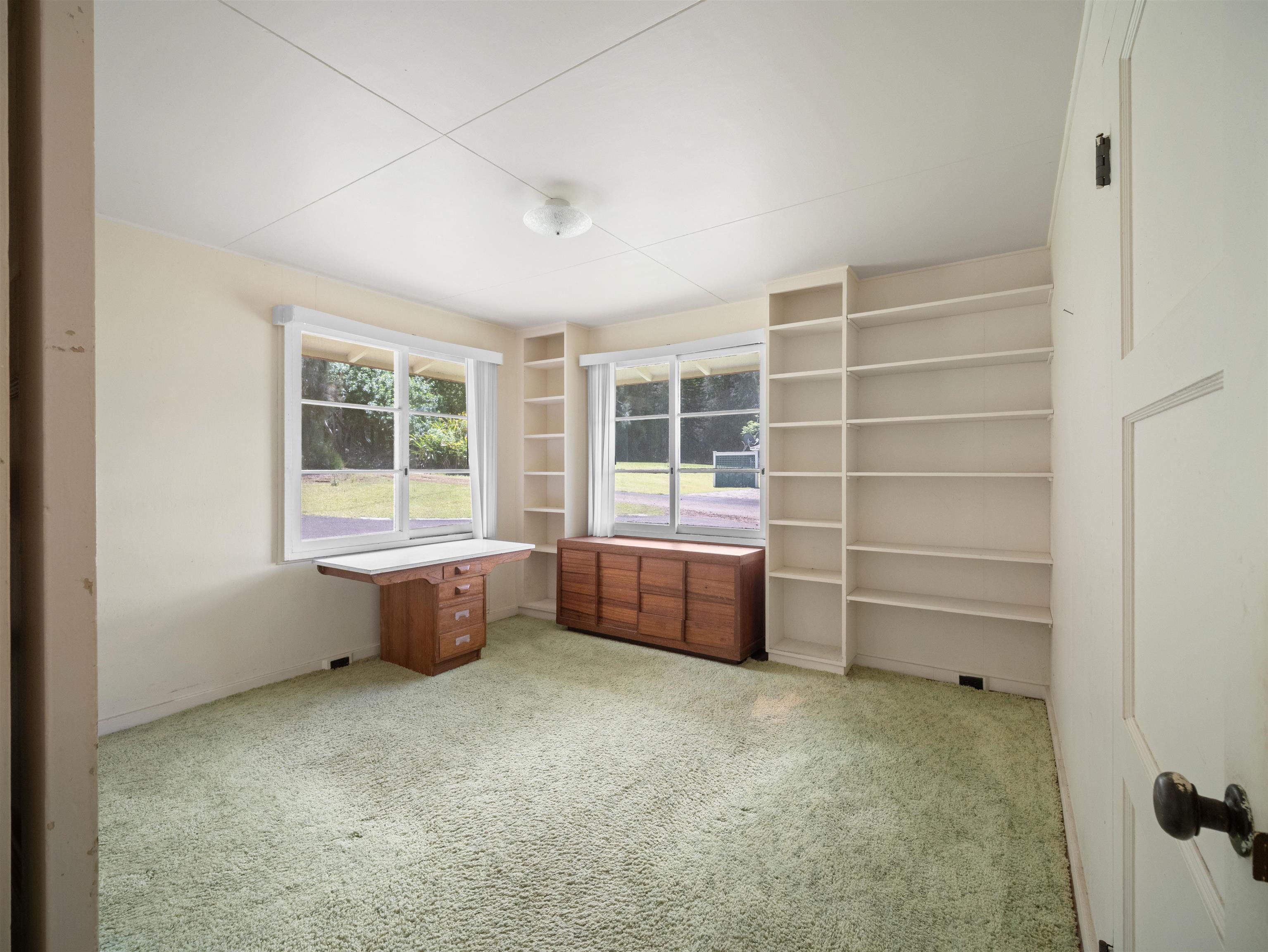 437 Hau Dr