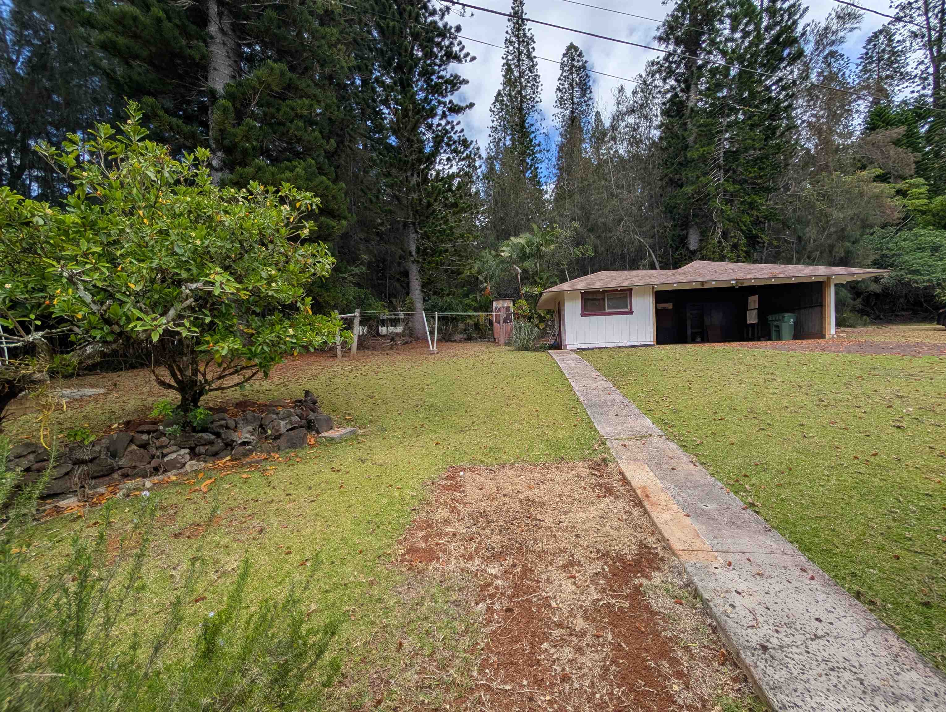 437 Hau Dr