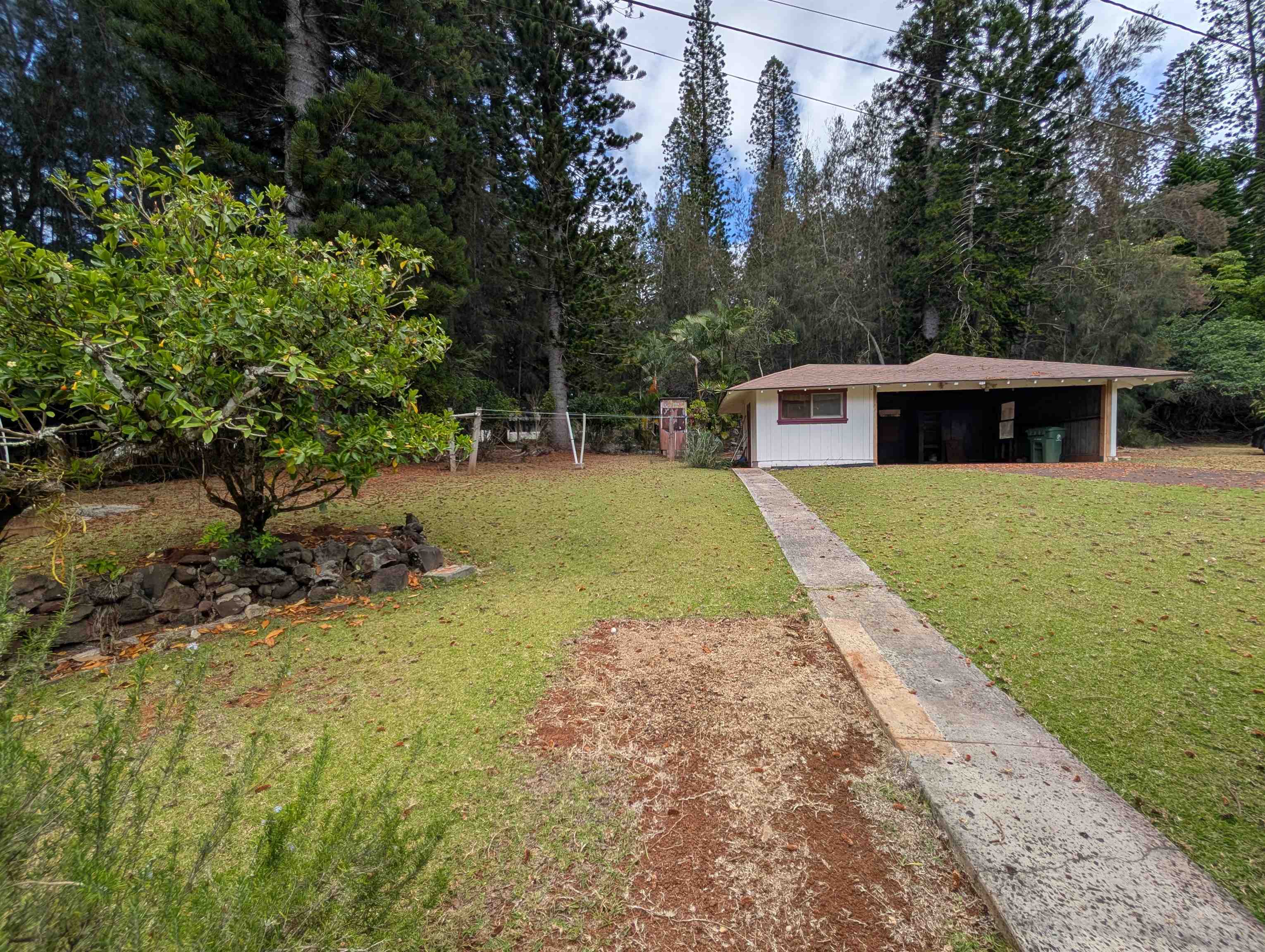 437 Hau Dr