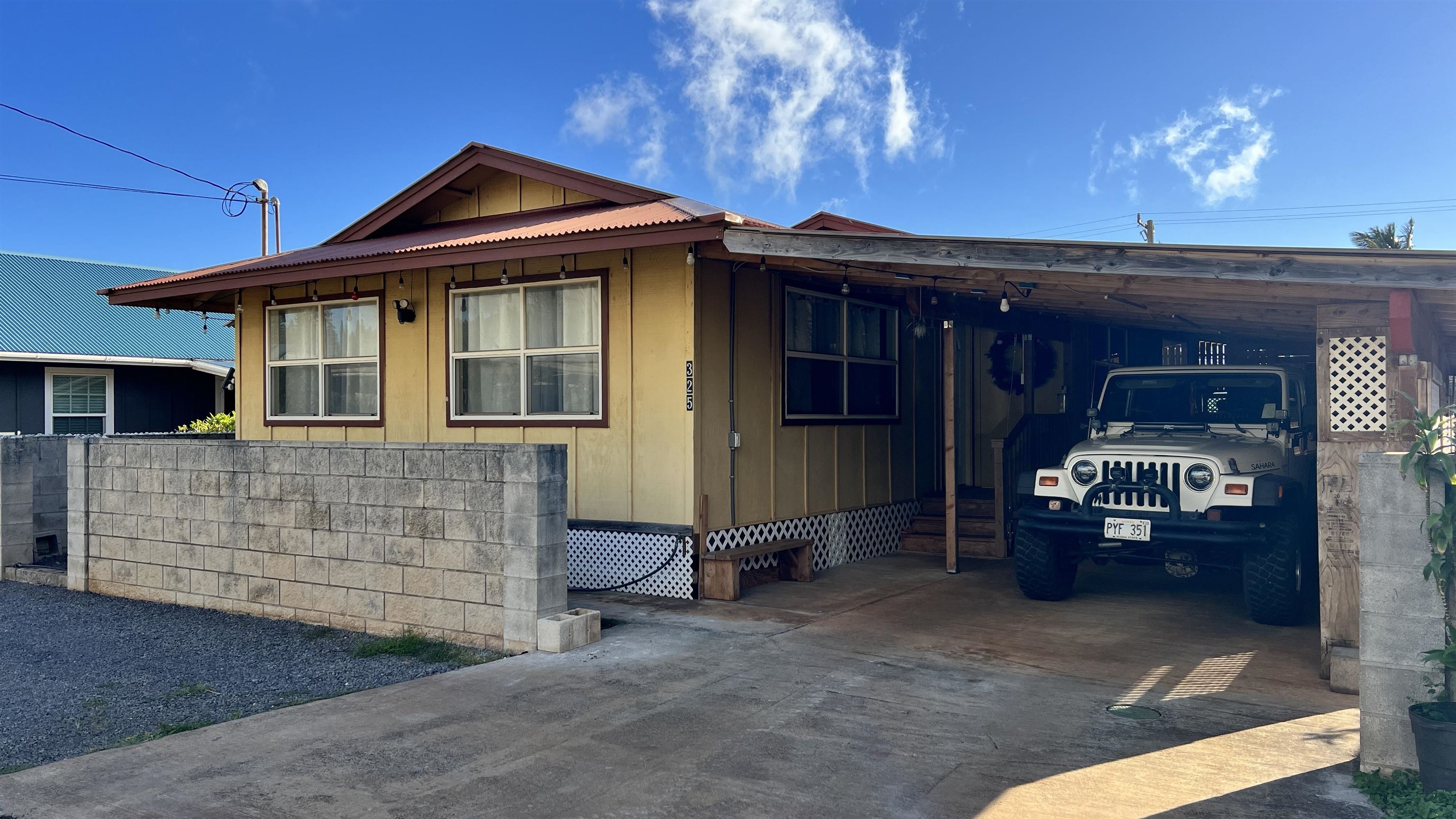 325 Gay St