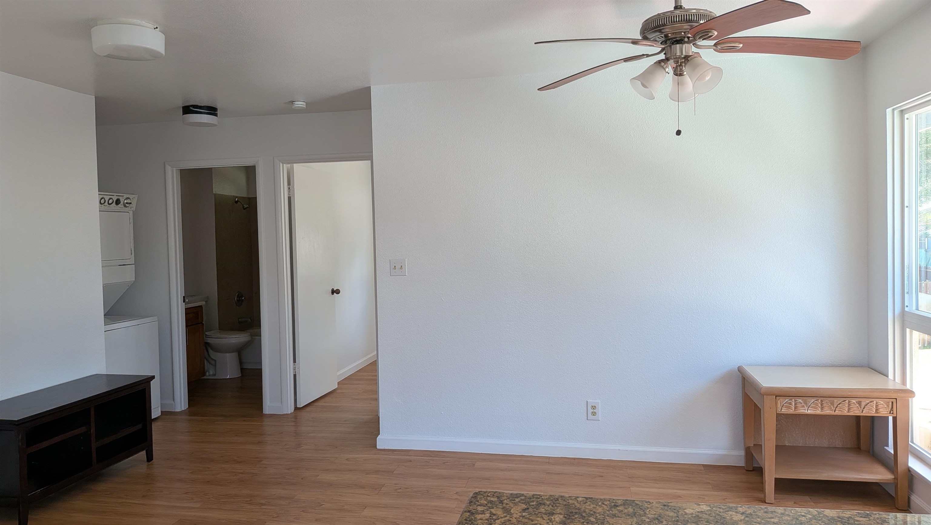 615 GAY St Unit: B 204