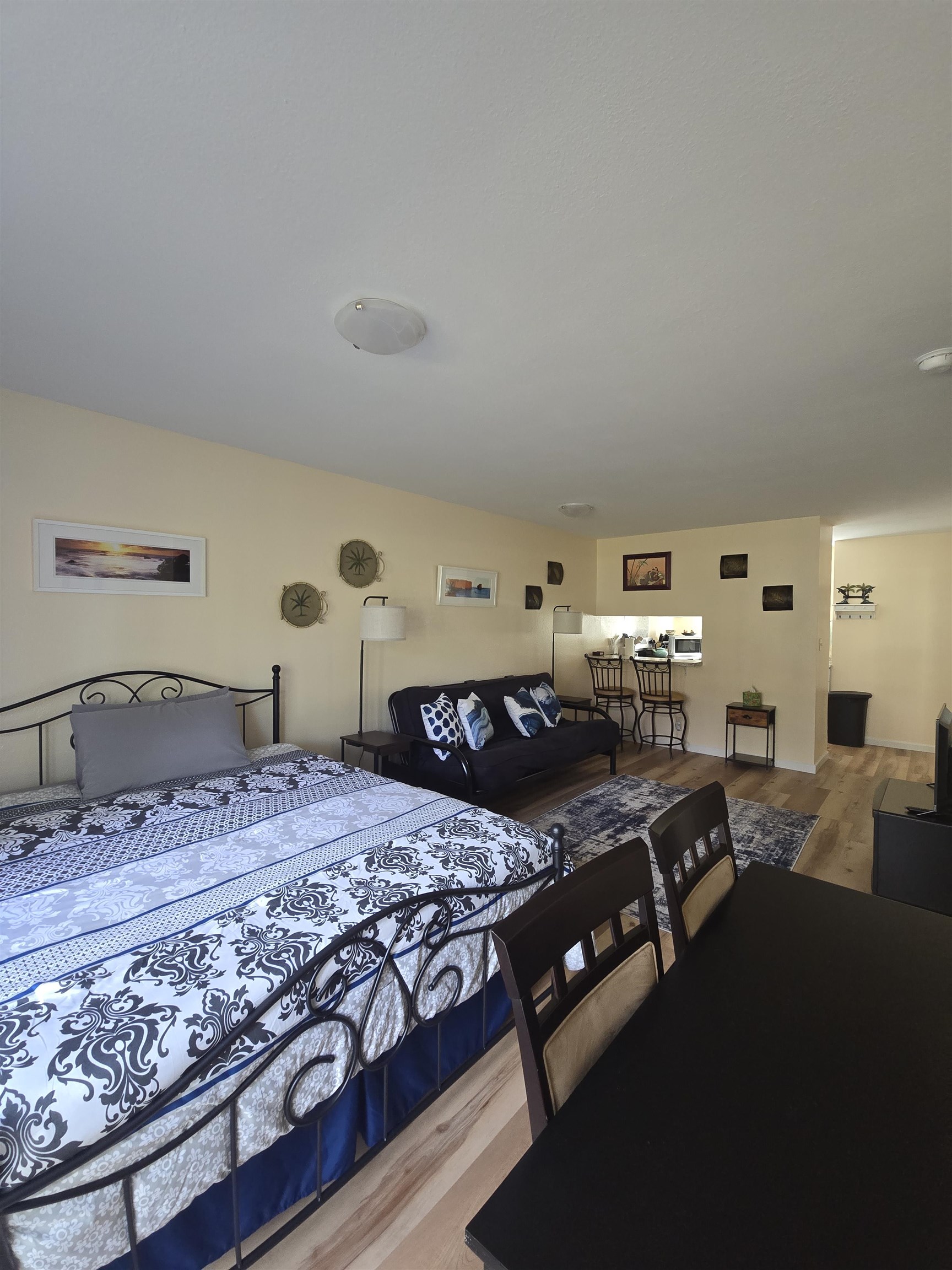 615 Gay St Unit: B102