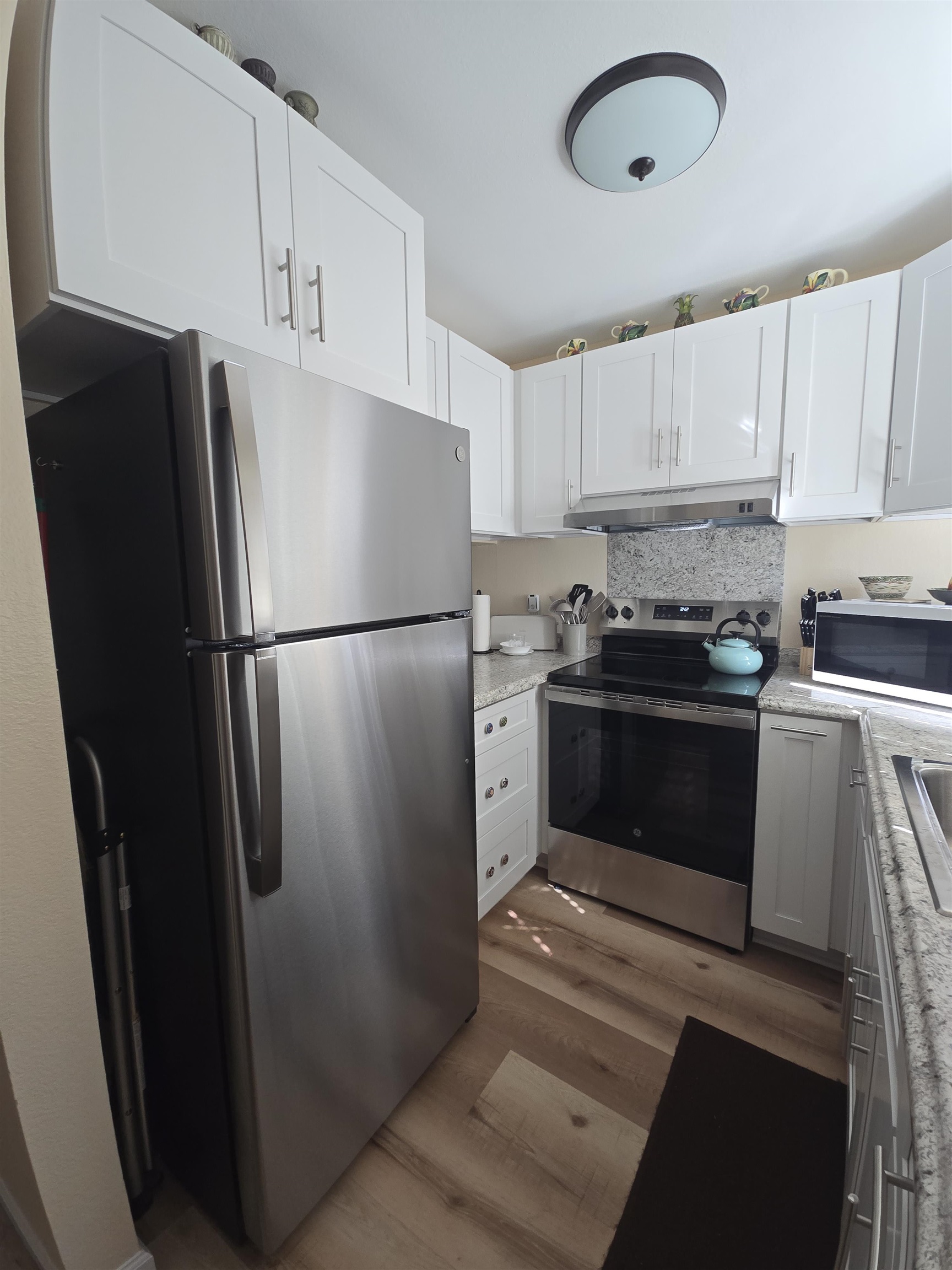 615 Gay St Unit: B102