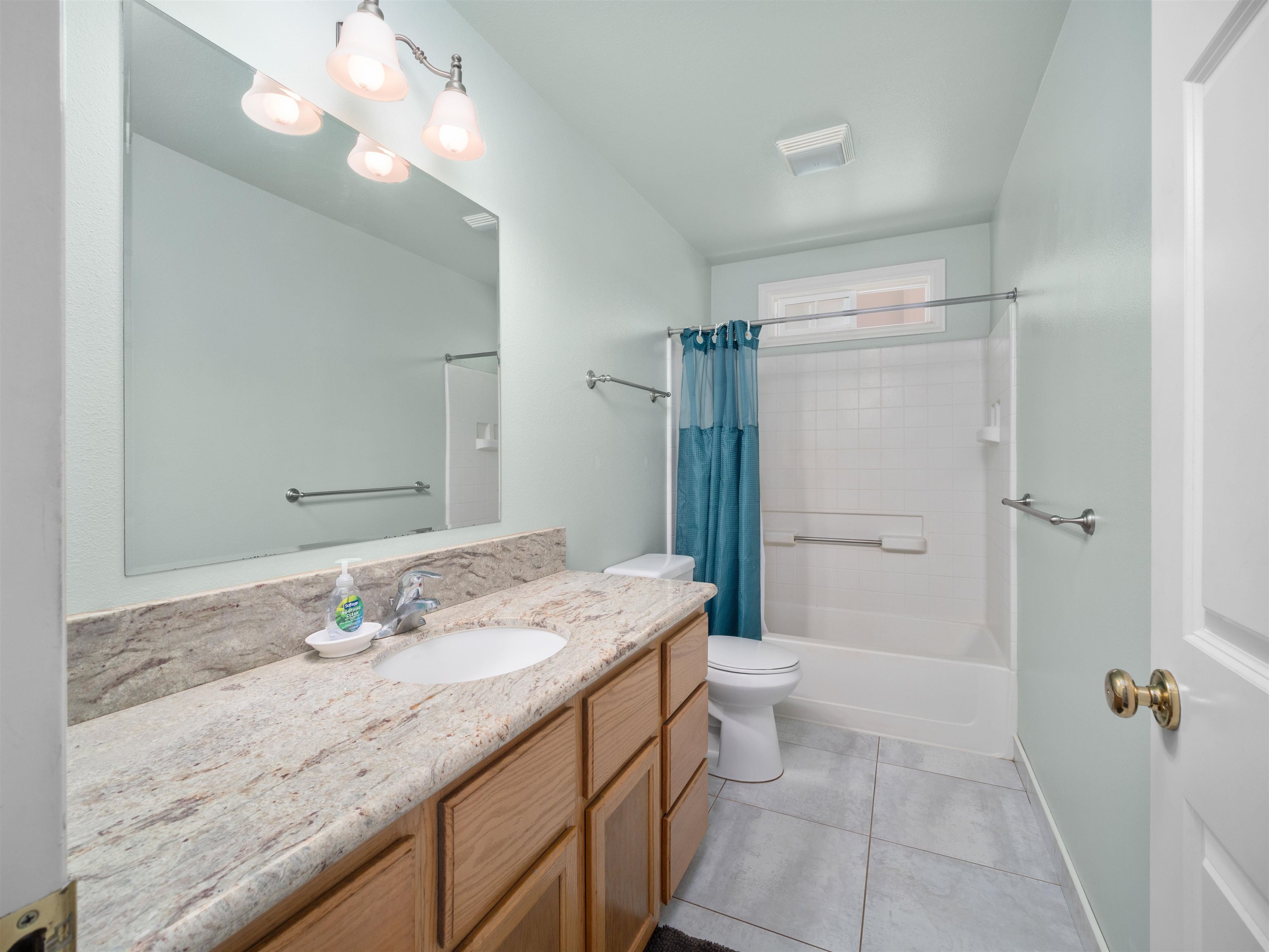 1215 Jasmine Dr