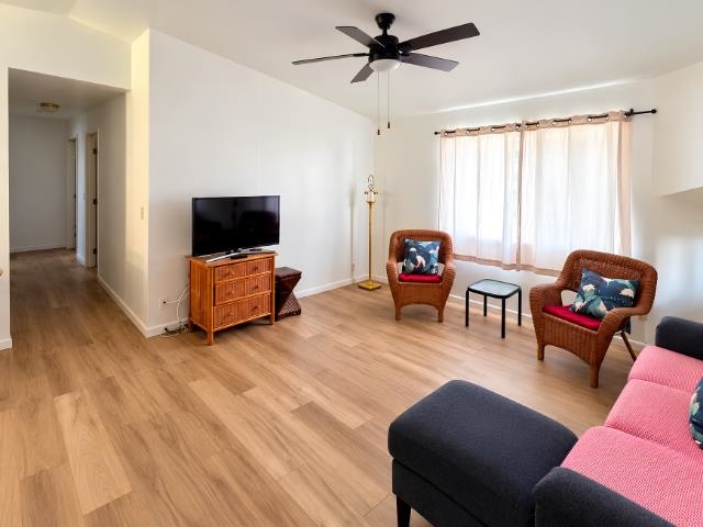 470 ILIAHI St