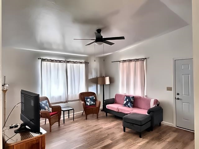 470 ILIAHI St
