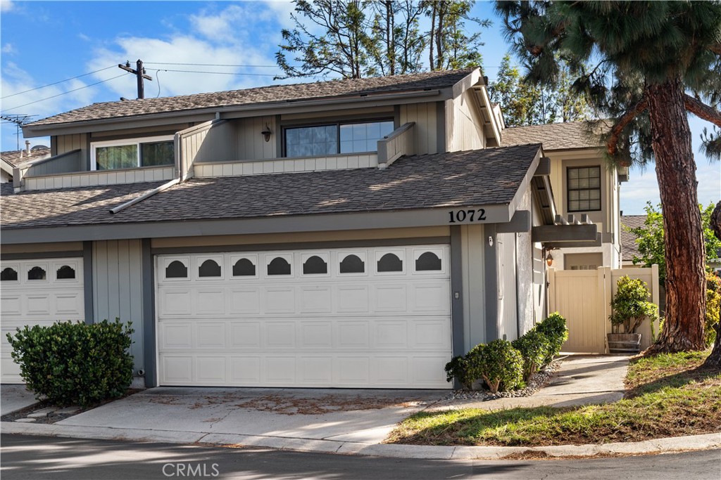 1072 Tustin Pines