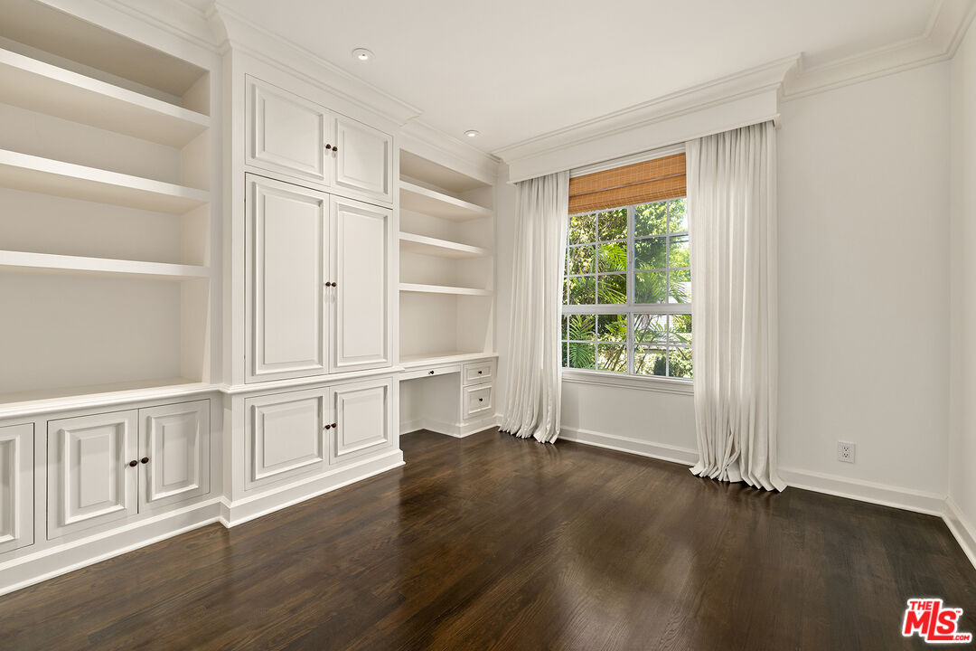 100 N Wetherly Dr Unit: 2C