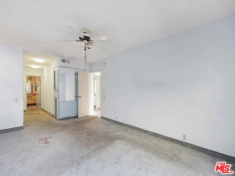 3166 S Sepulveda Blvd Unit: 22