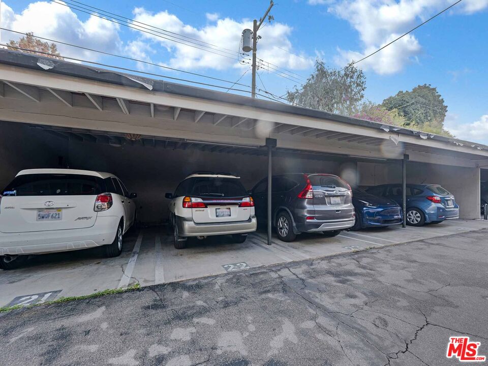 3166 S Sepulveda Blvd Unit: 22