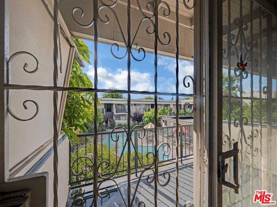 3166 S Sepulveda Blvd Unit: 22