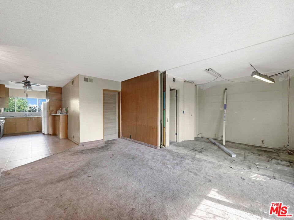 3166 S Sepulveda Blvd Unit: 22