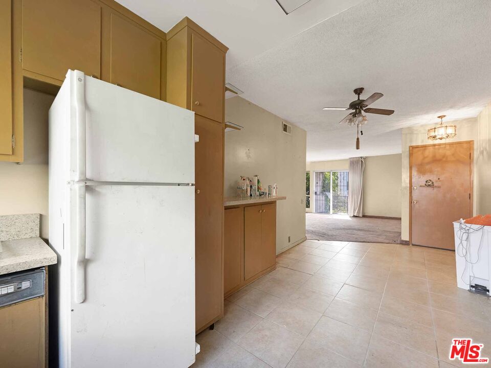 3166 S Sepulveda Blvd Unit: 22