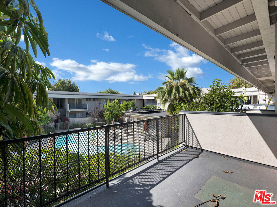 3166 S Sepulveda Blvd Unit: 22