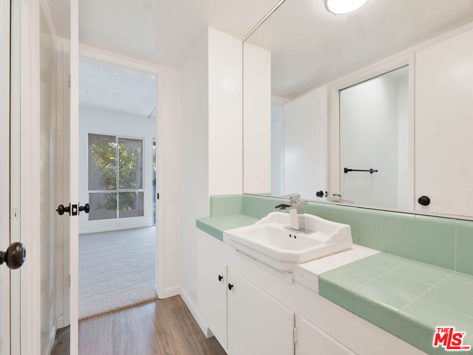 3166 S Sepulveda Blvd Unit: 22