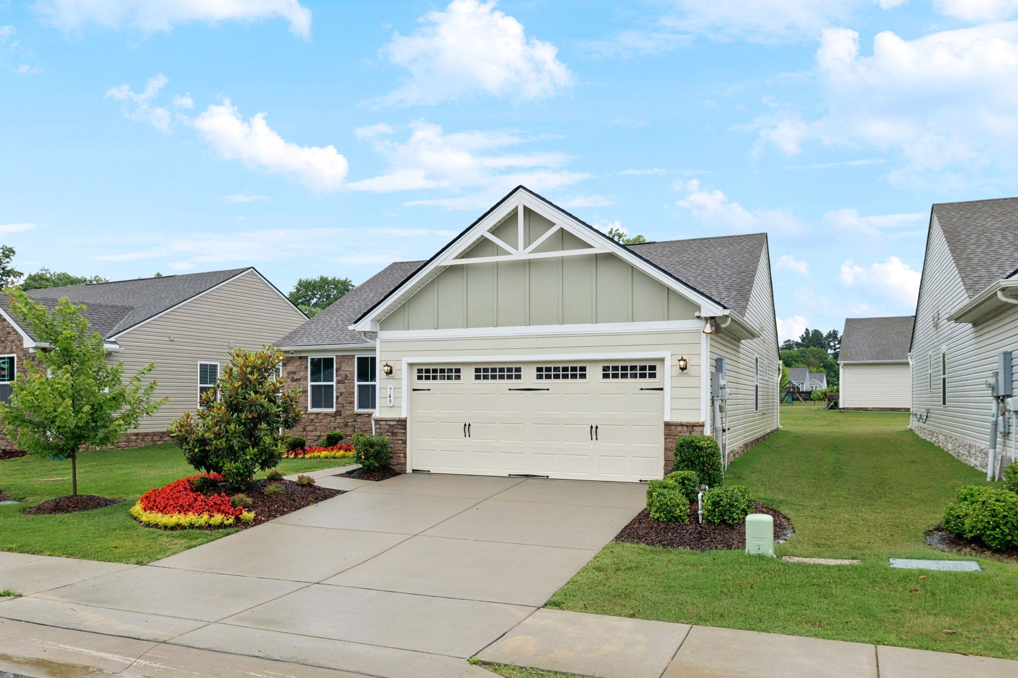 749 Wilkinson Ln