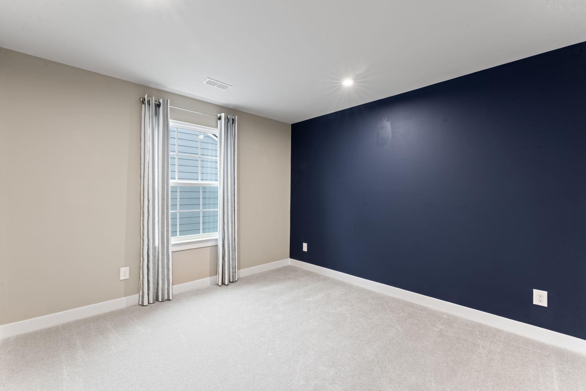 393 Ryan Ave