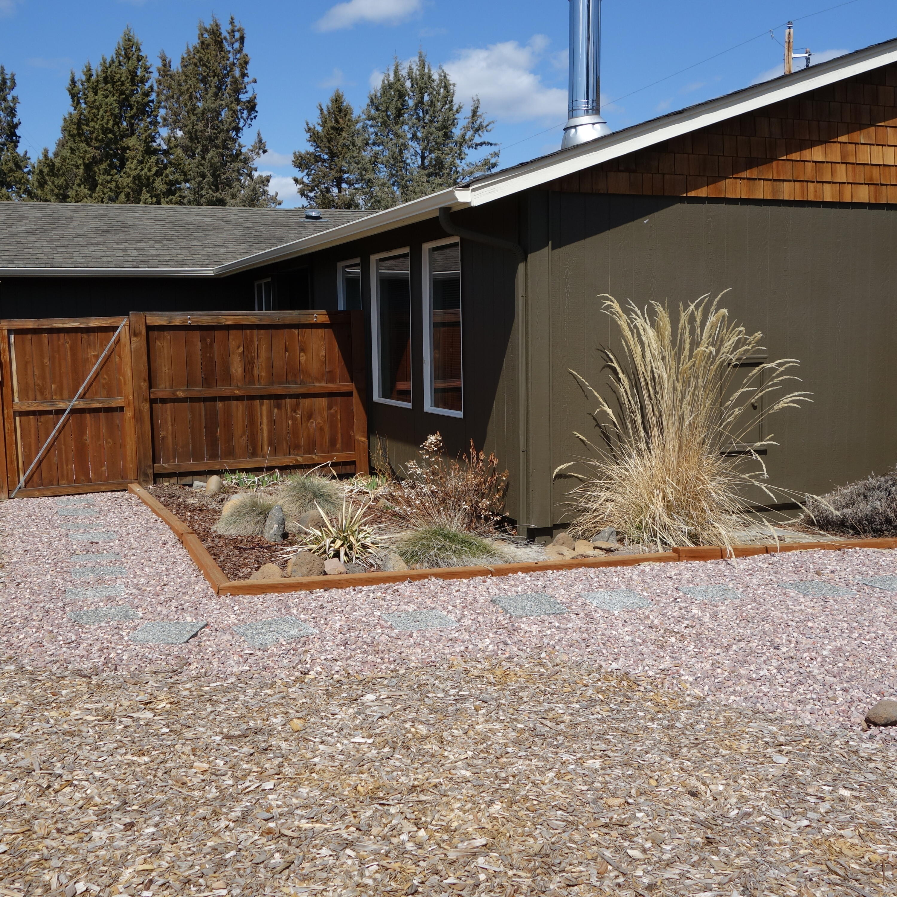 352 N Tamarack Street