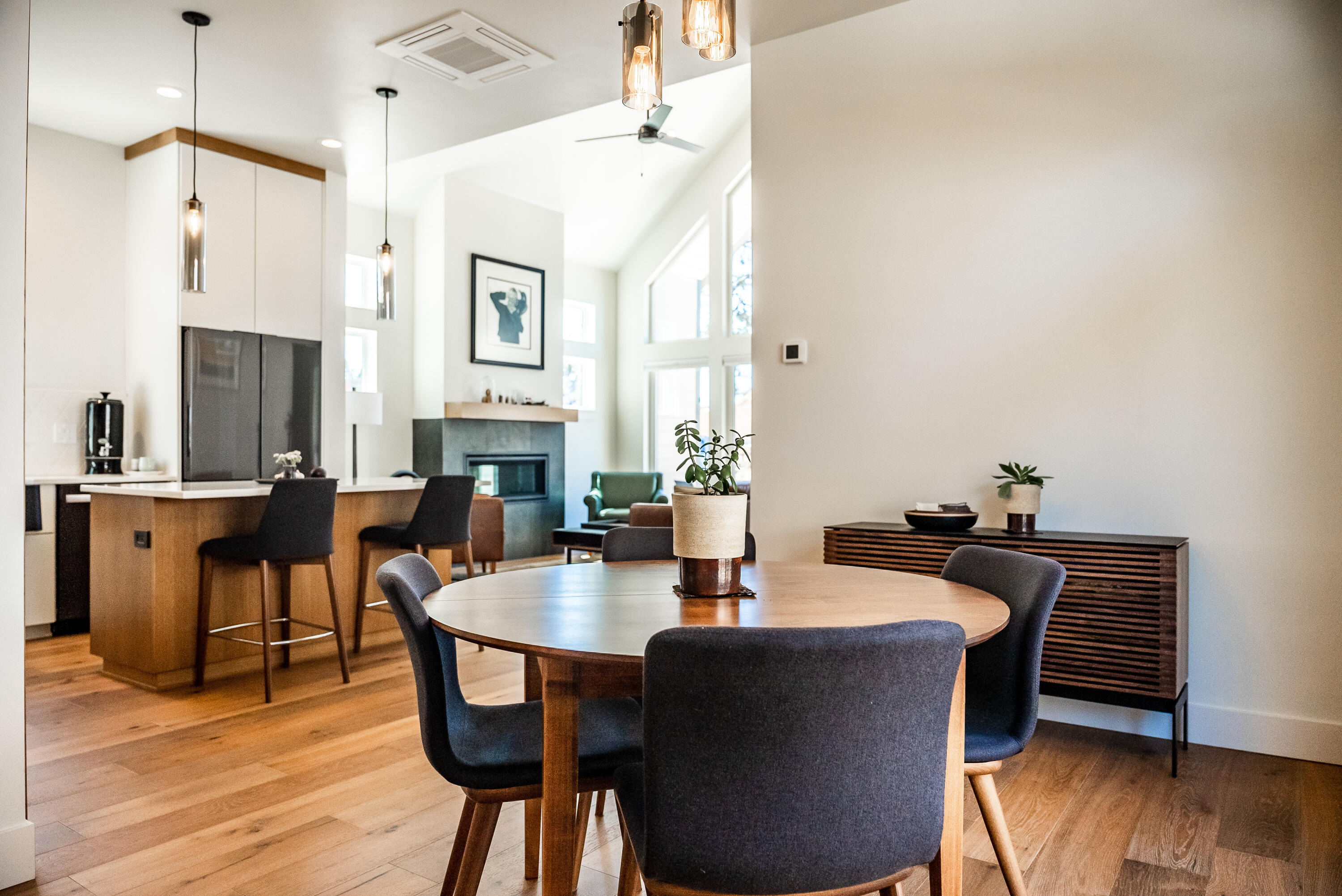 140 W Clearpine Drive
