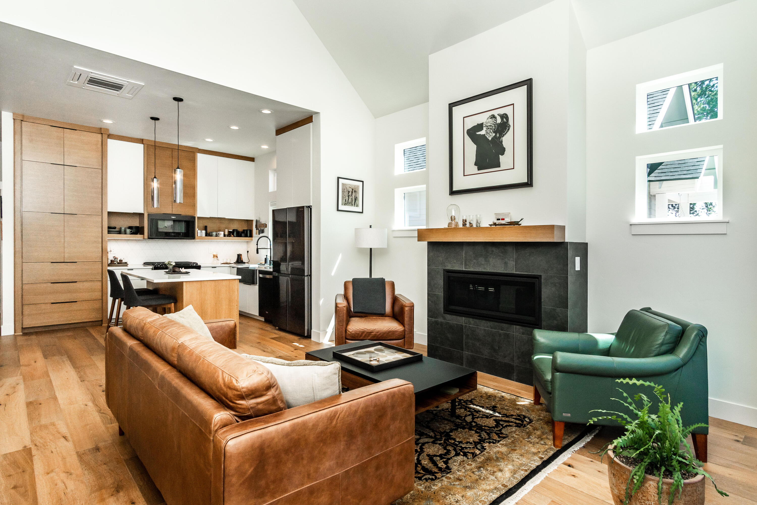 140 W Clearpine Drive