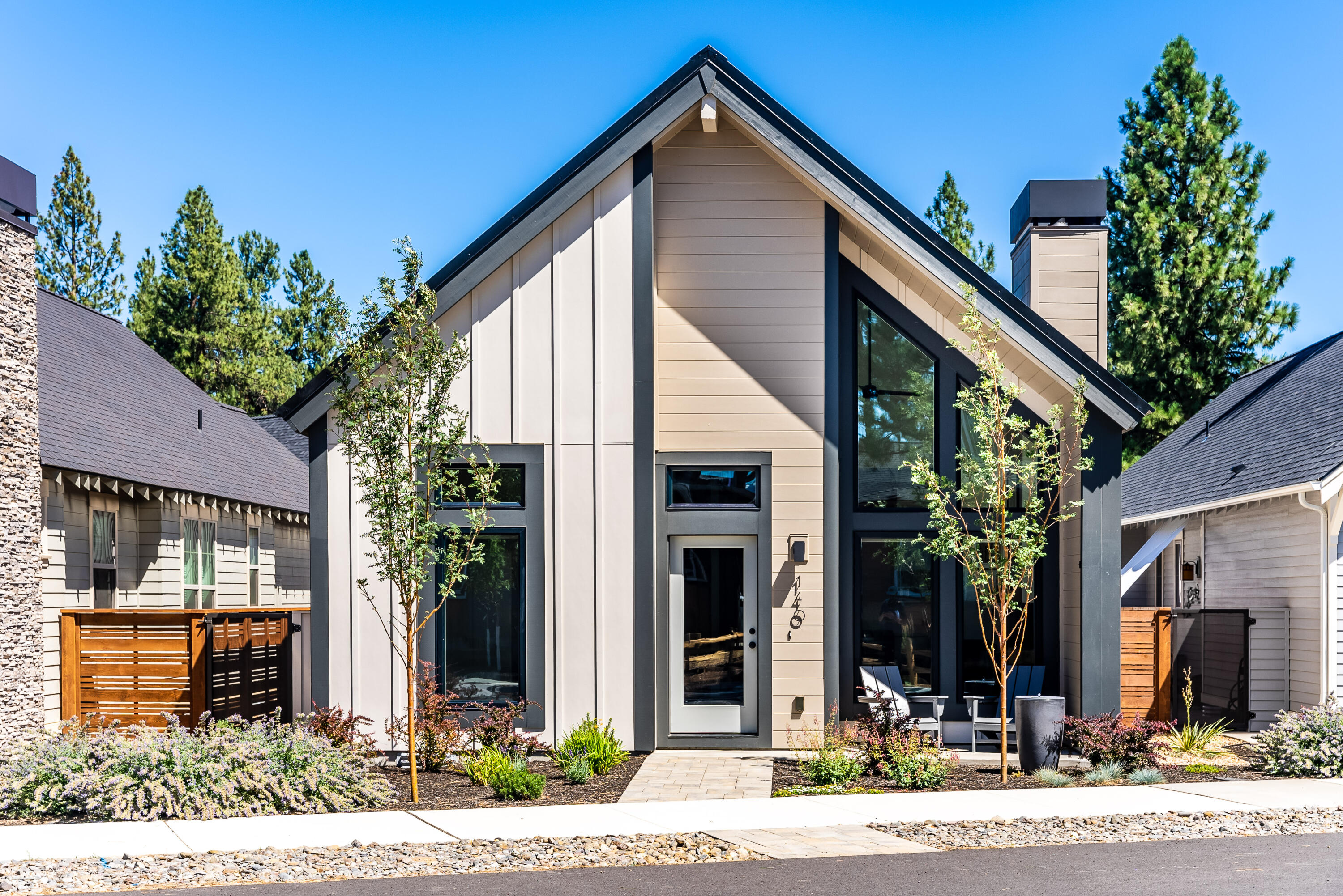 140 W Clearpine Drive