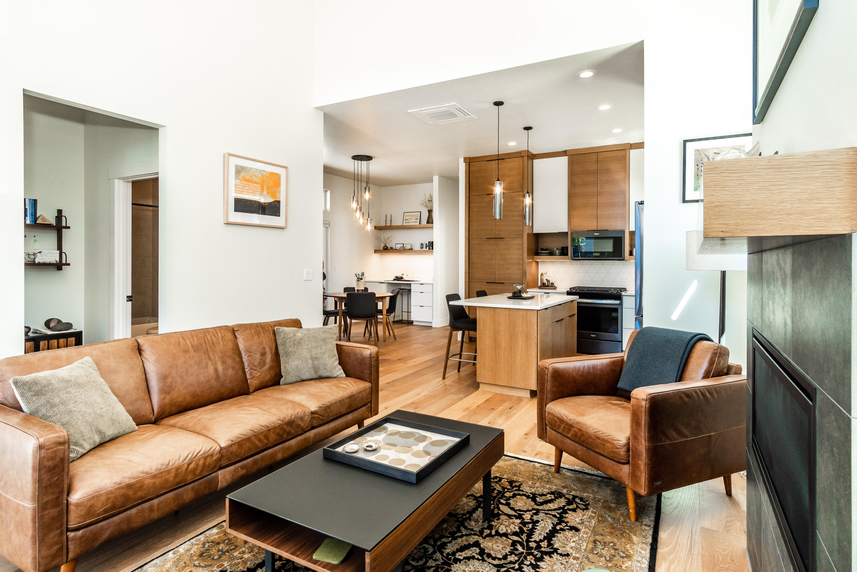 140 W Clearpine Drive