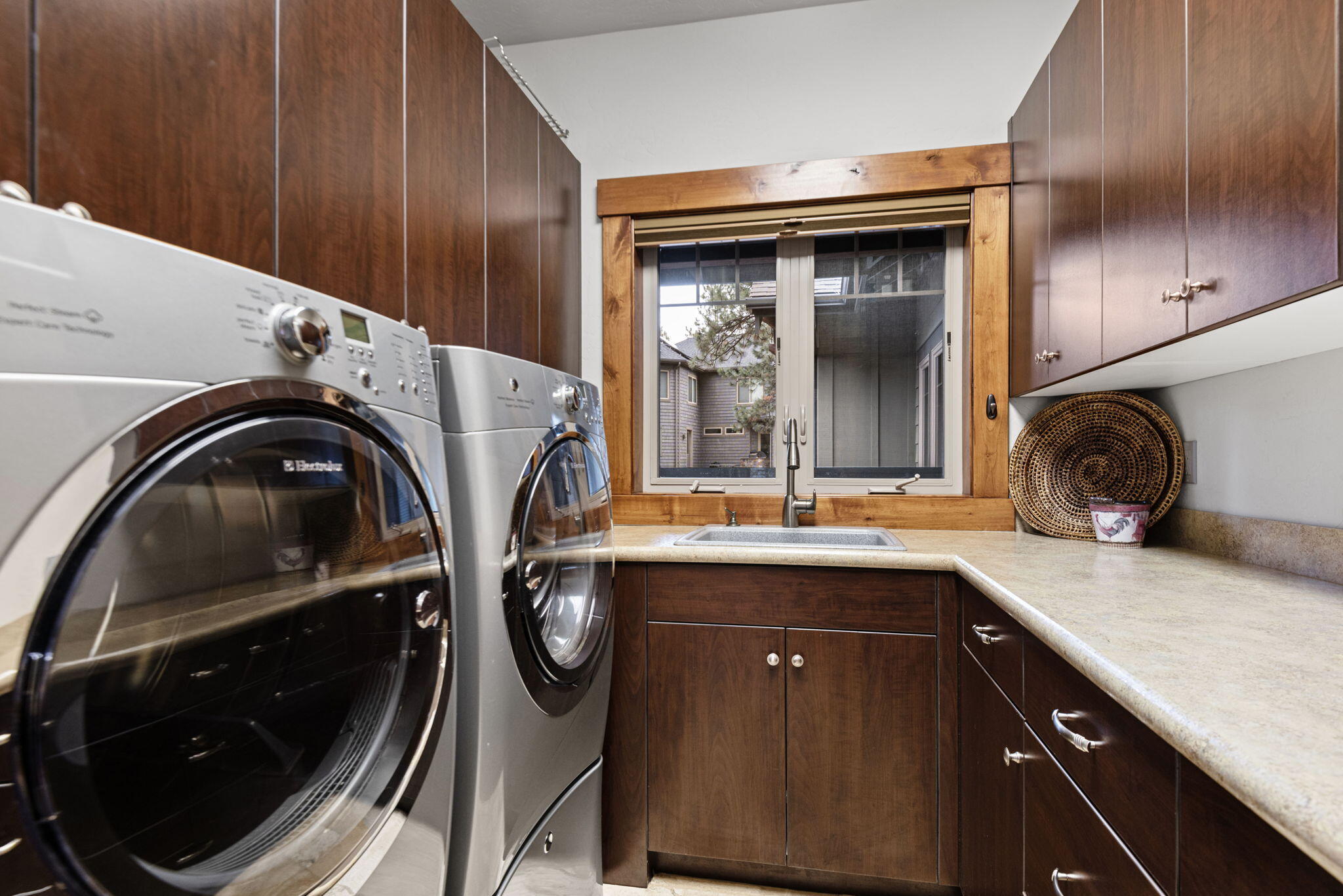 16933 Royal Coachman Drive