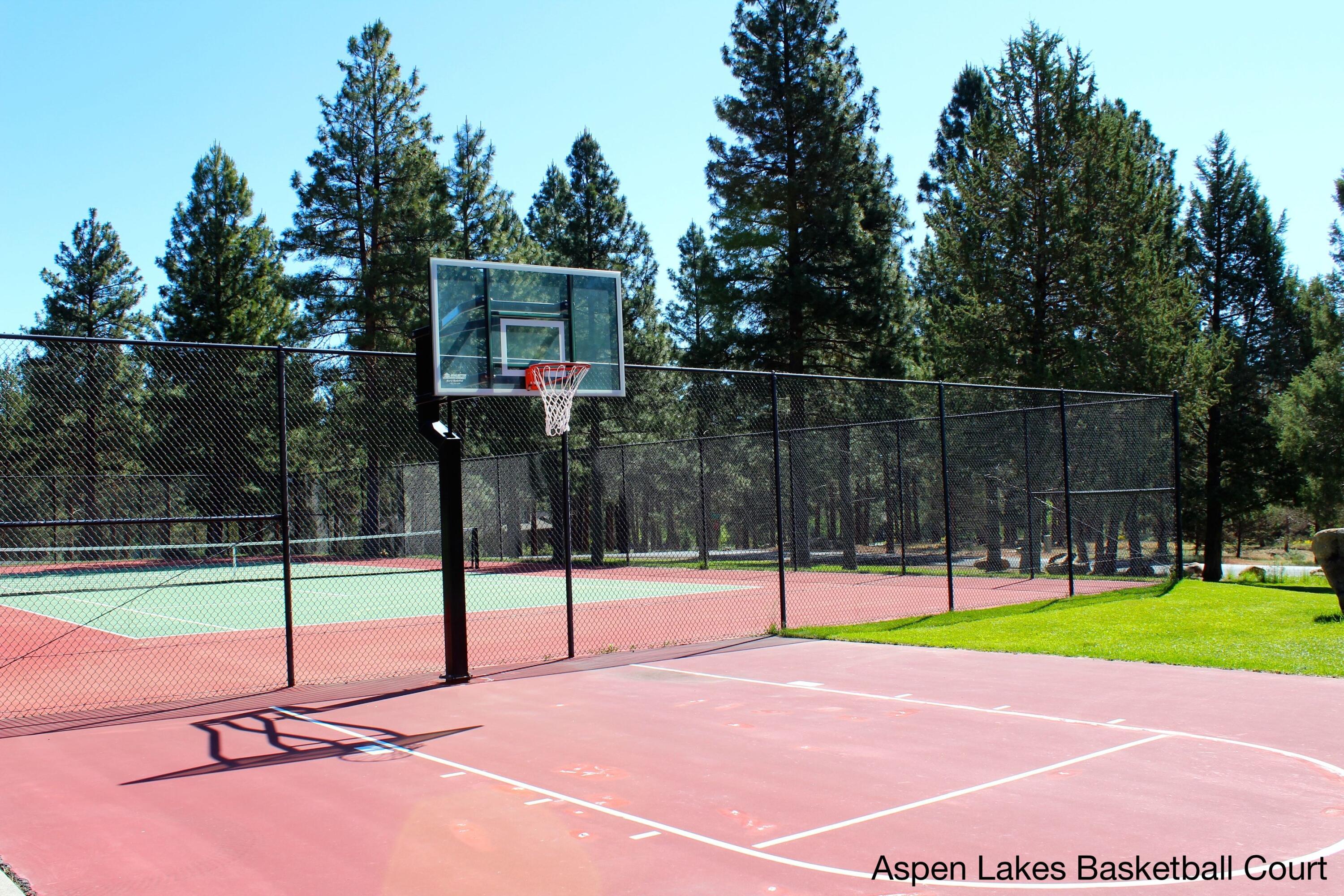 16933 Royal Coachman Drive