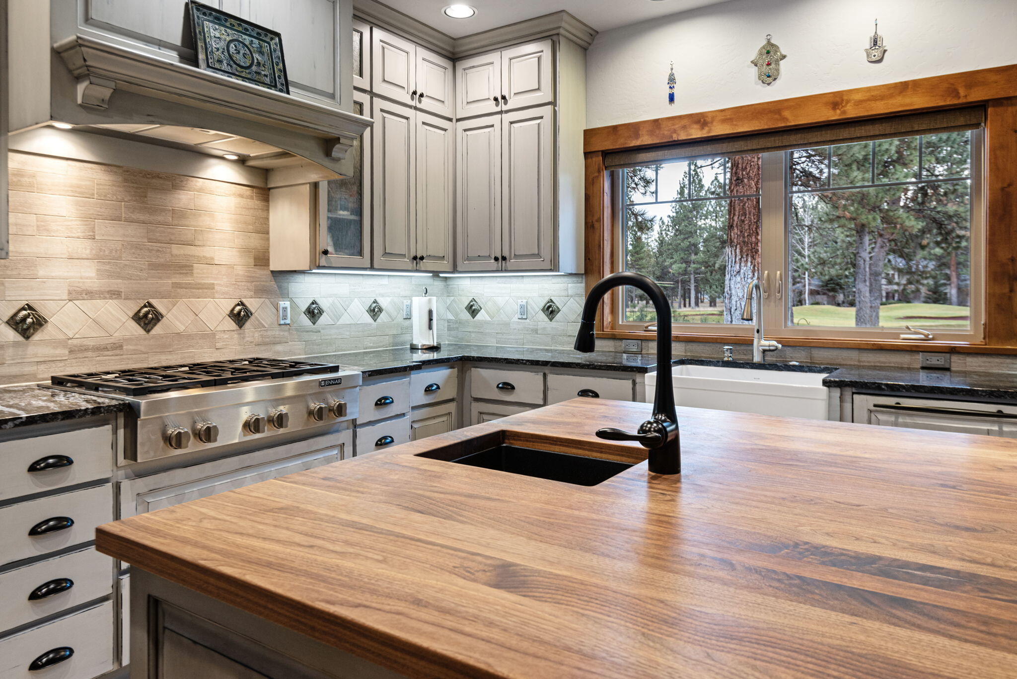 16933 Royal Coachman Drive