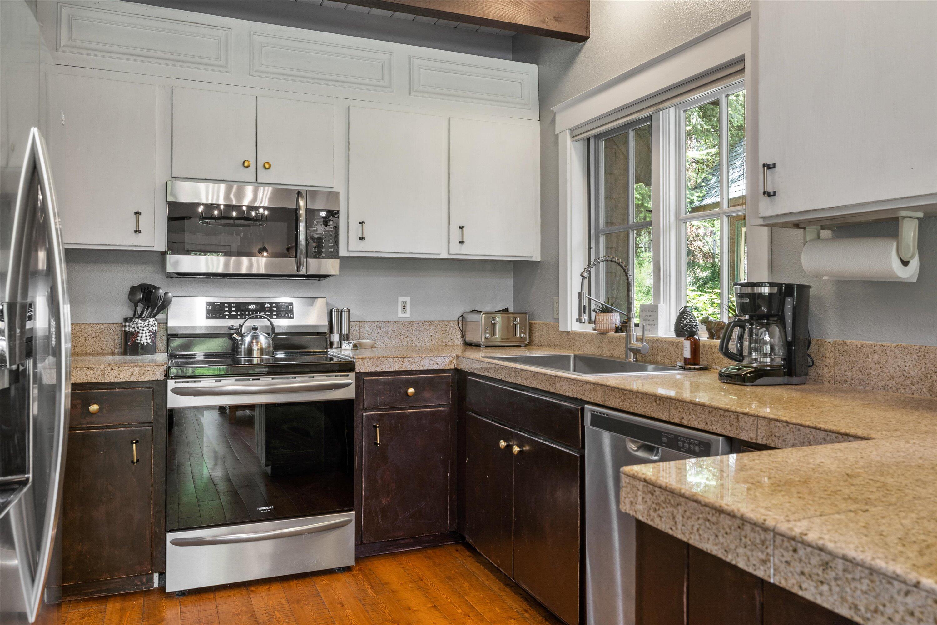 25559 SW Suttle Sherman Road, 5