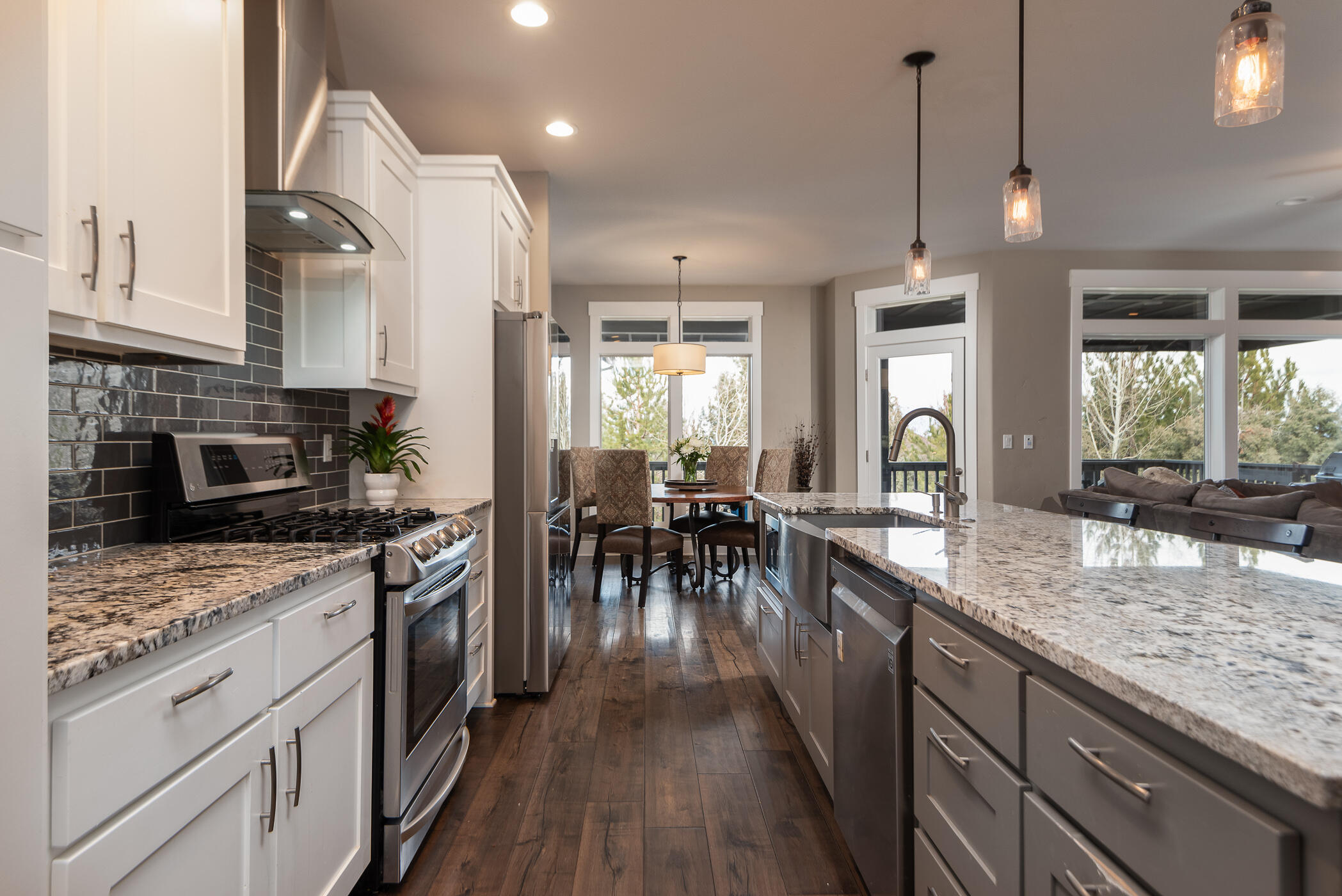 3434 NW Bryce Canyon Lane