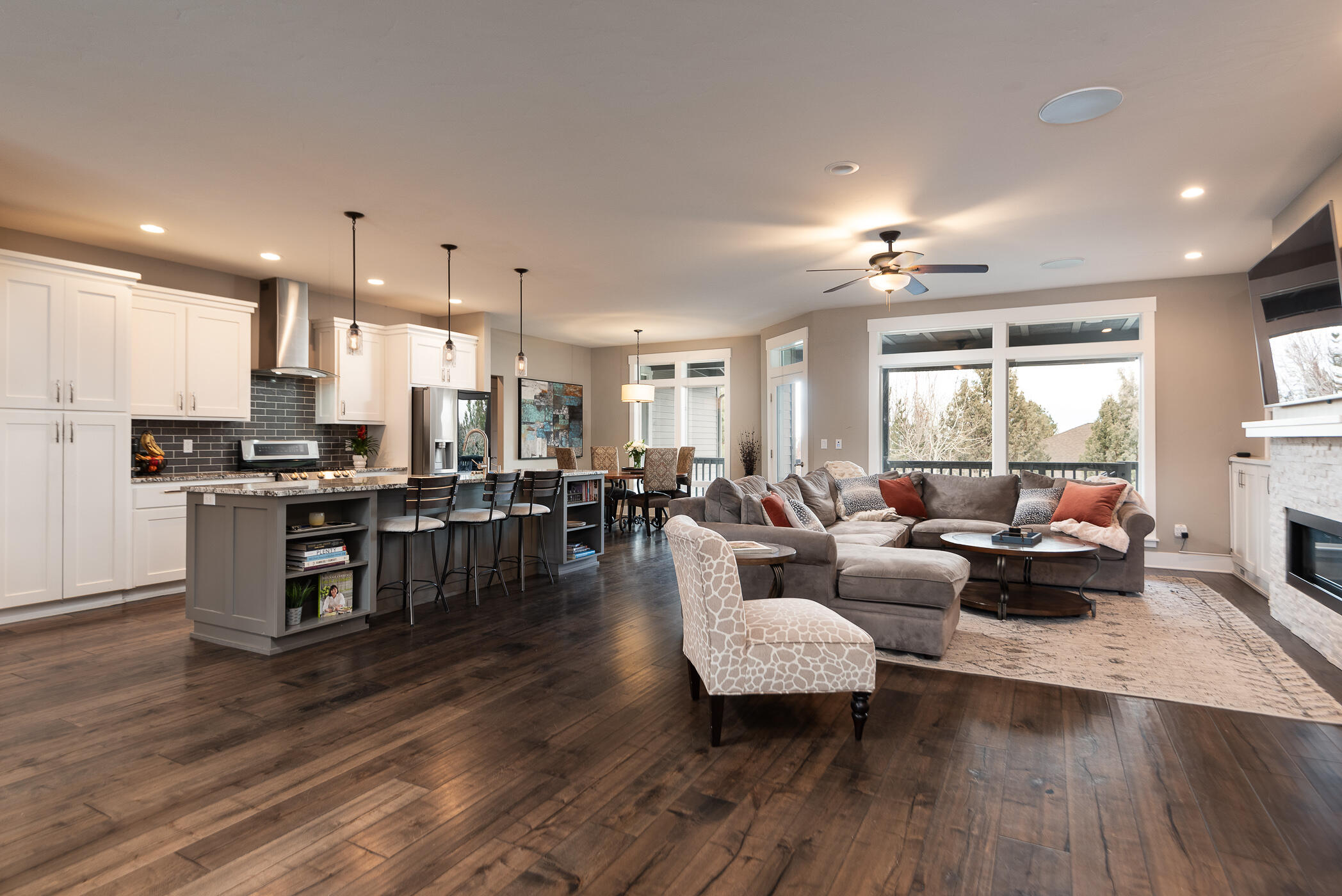 3434 NW Bryce Canyon Lane