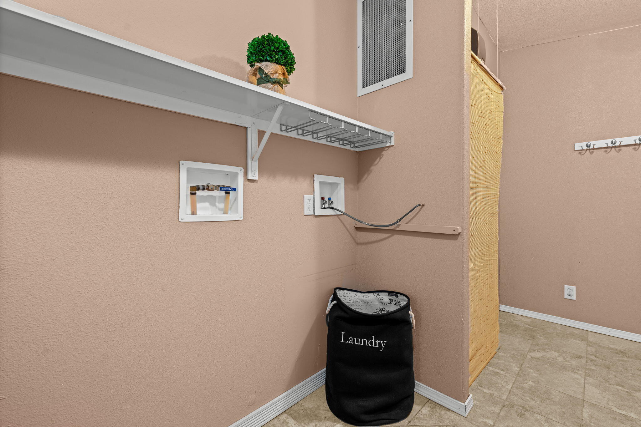 14763 Bluegrass Loop