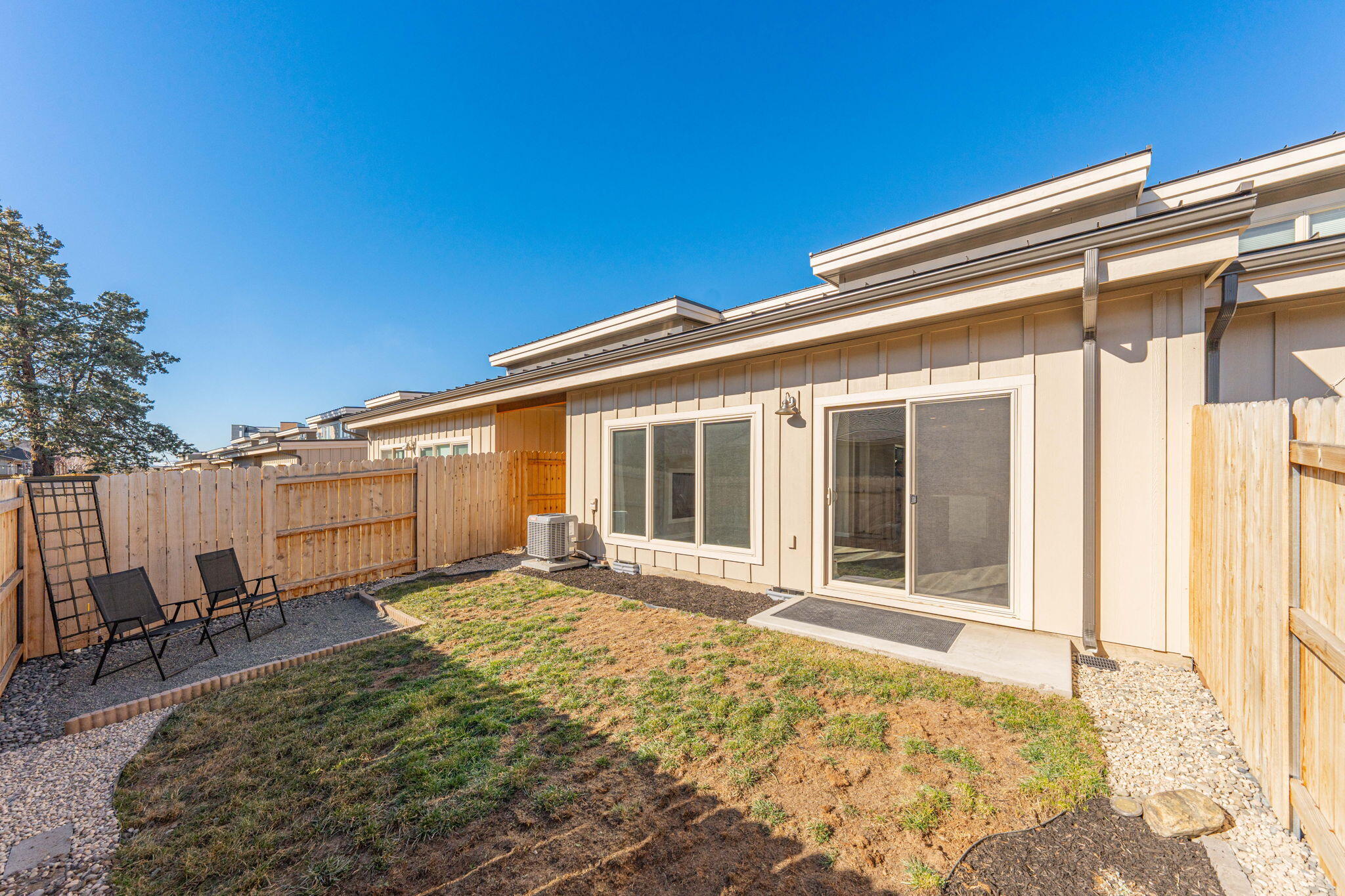 3618 SW Badger Avenue